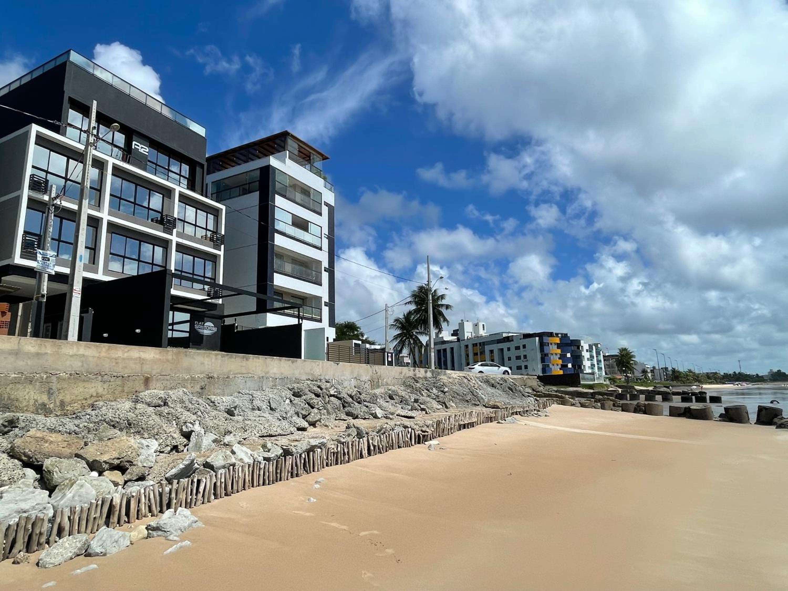 Flat Pé na Areia Frente Mar 102 Bessa