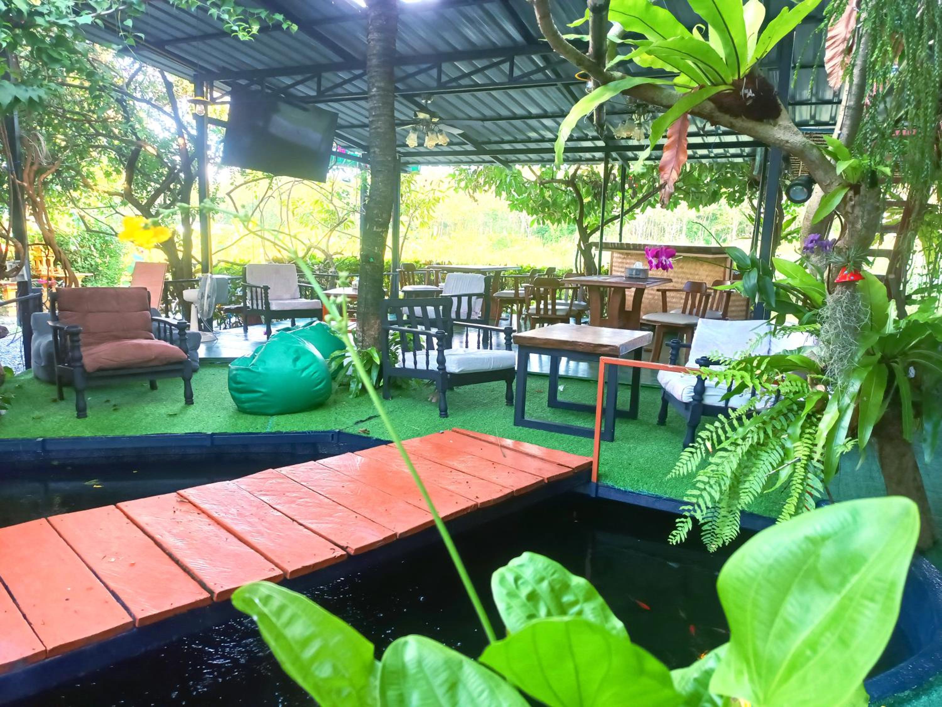 OASIS Phuket Airport