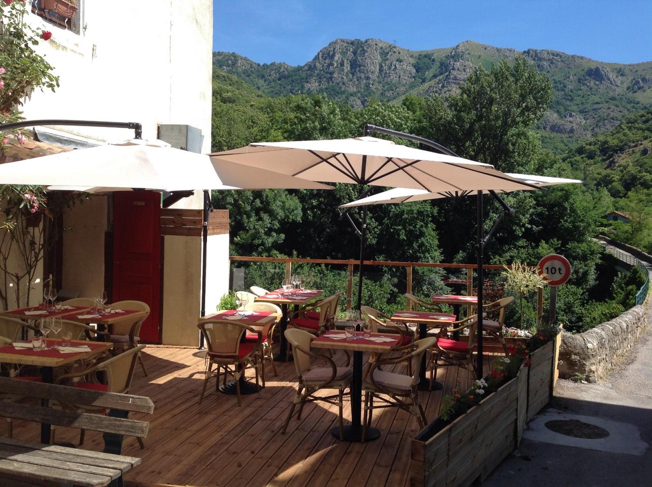 outdoor BBQ area