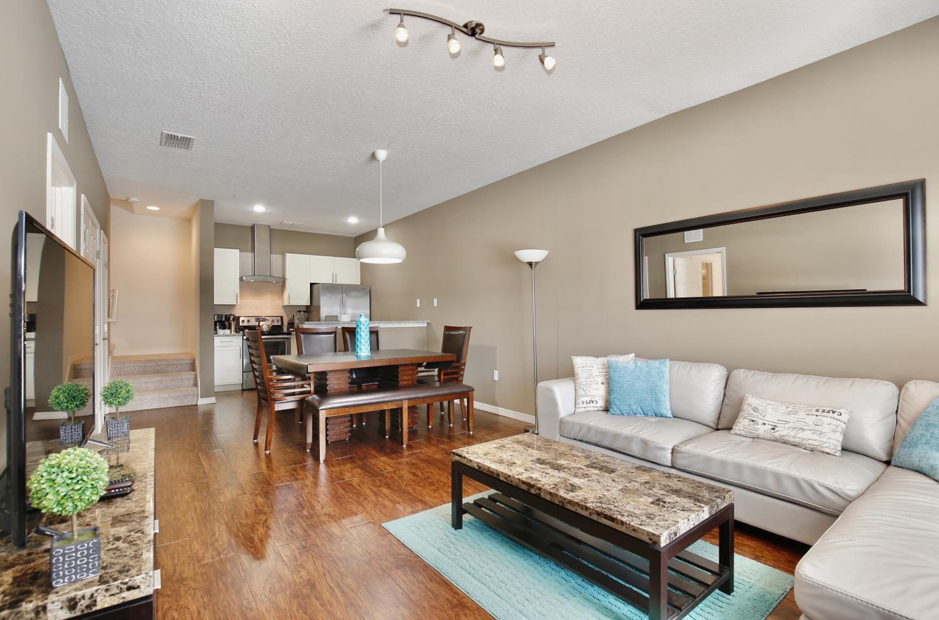 New In The Market Townhouse In West Lucaya! view 3