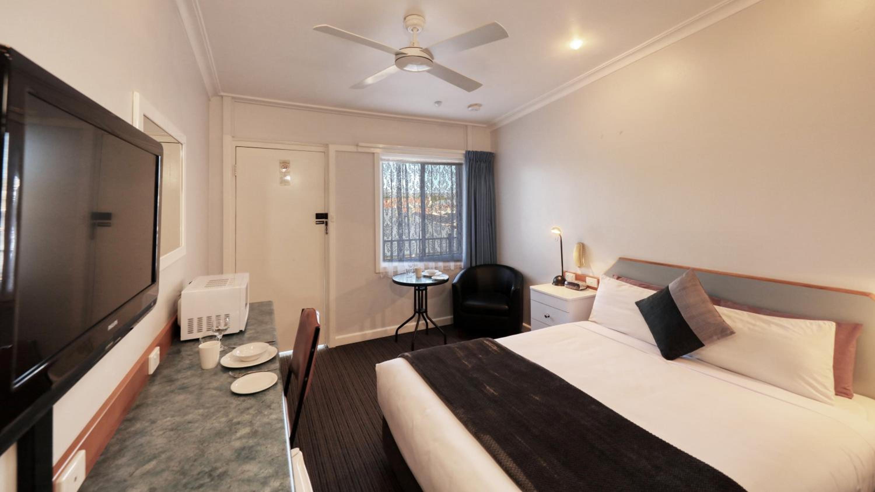 Tumut Farrington motel