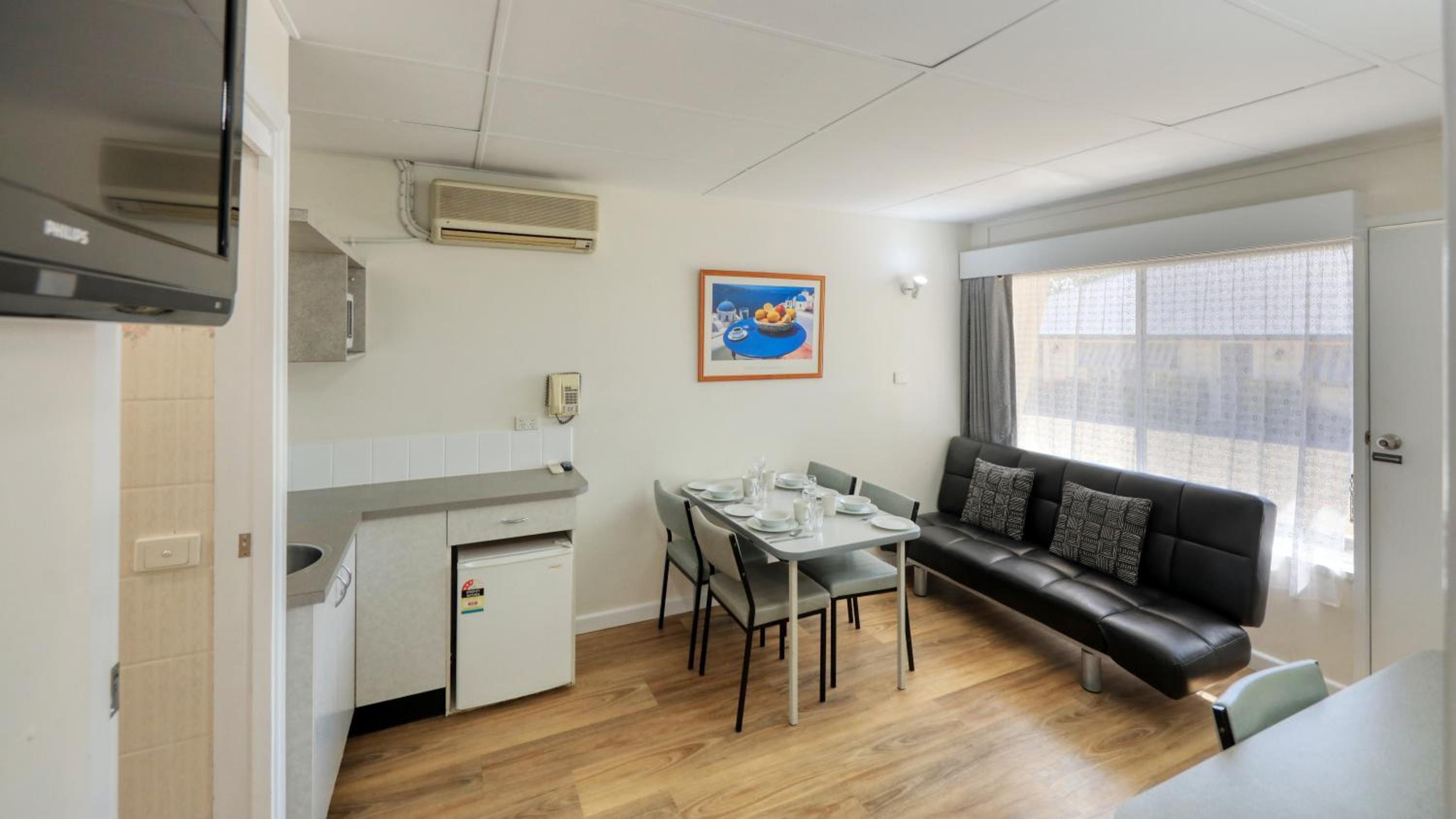 Tumut Farrington motel