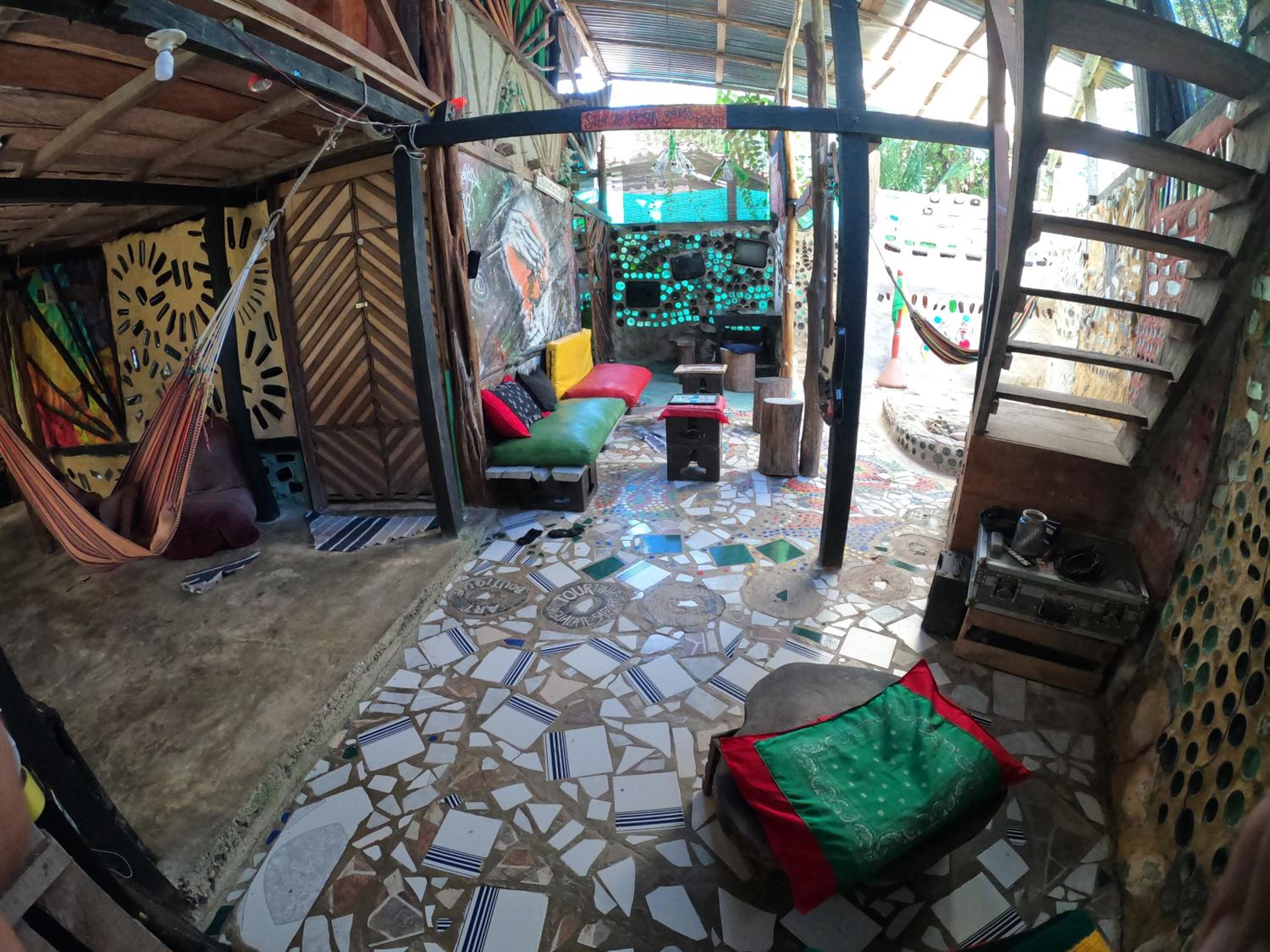 Reciclarte Galería Hostal