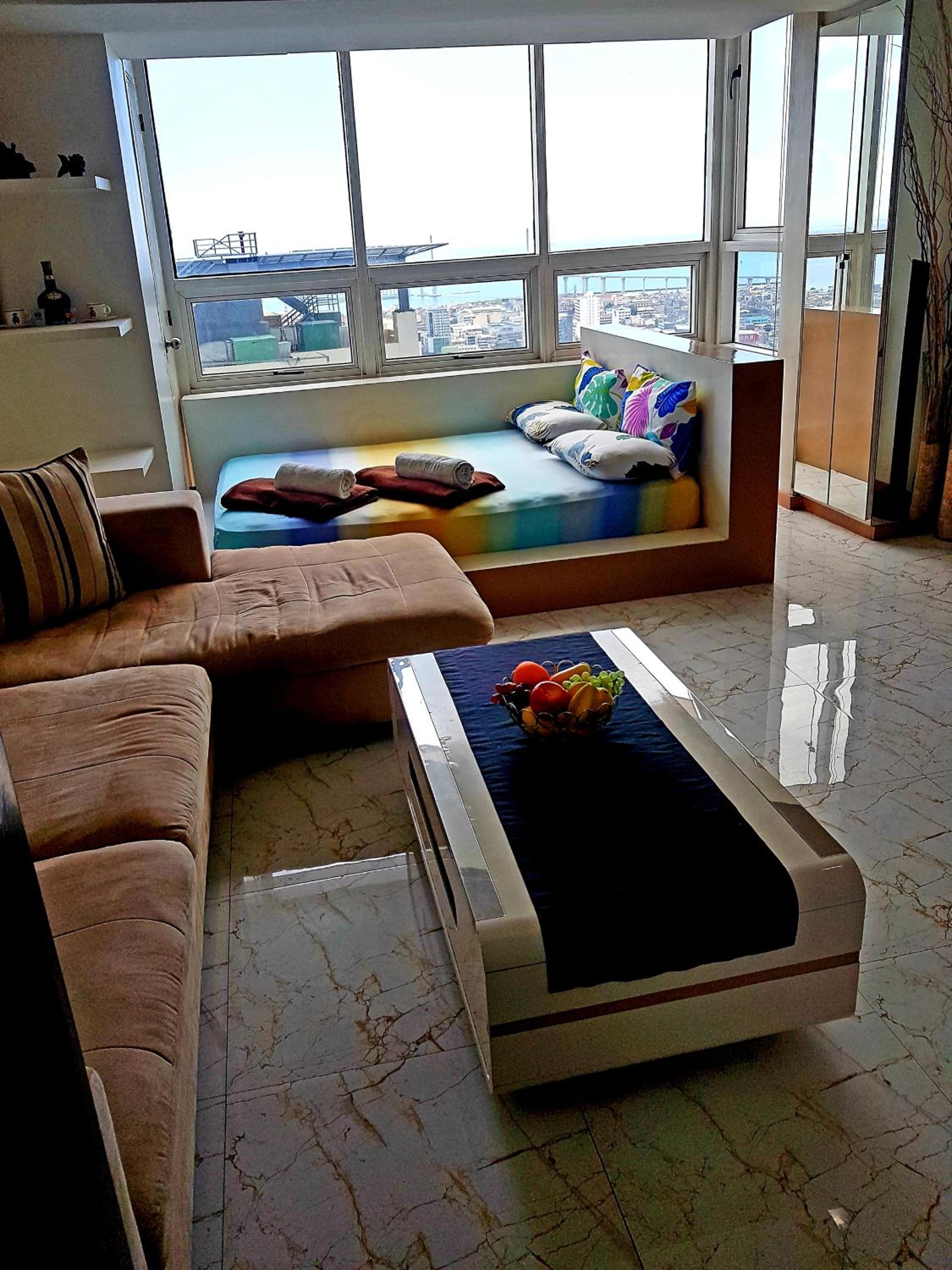 Luxury Budget Condo in Central Cebu view 4