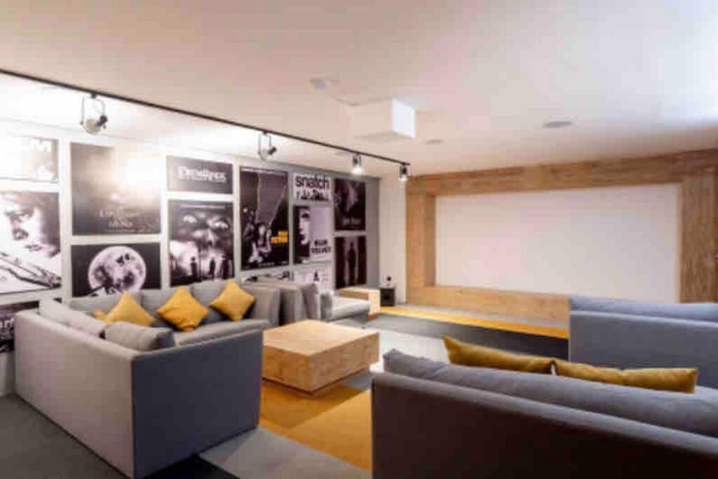 lounge