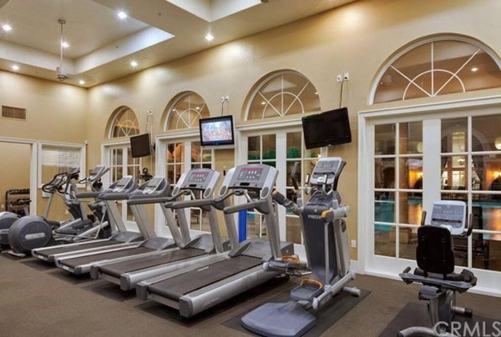 Luxury condo near Irvine Business & UCI Hospital view 4