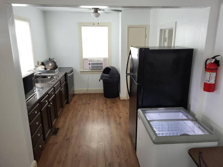 Enchanting 4-bedroom home close to BWI airport. view 4