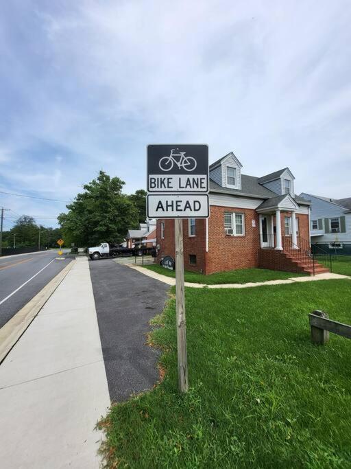 Enchanting 4-bedroom home close to BWI airport. view 5