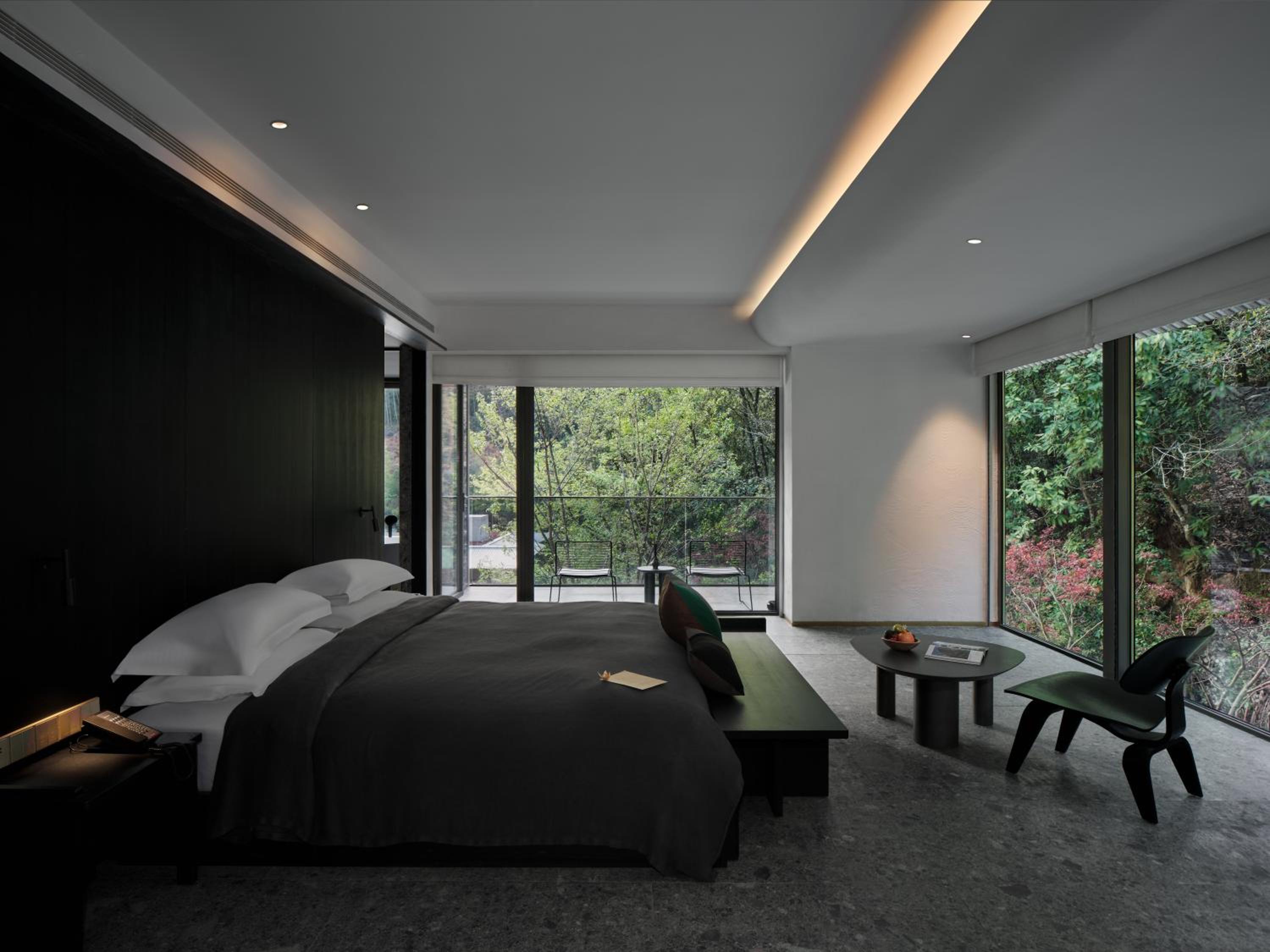 Yakamoz Qianchuan Hotel