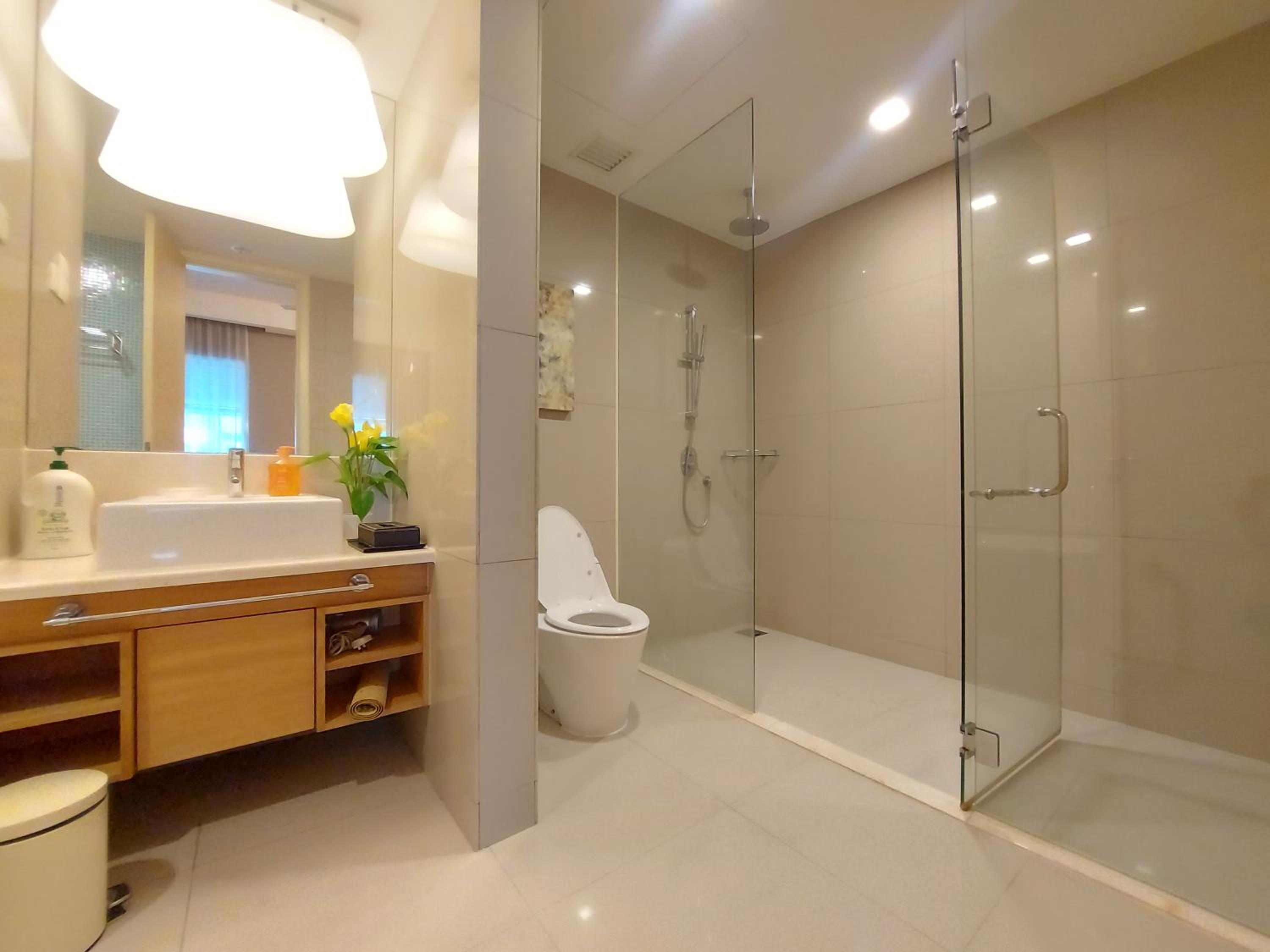 KLCC Suites 262 Bukit Bintang 4 Pax Free 1 Parking