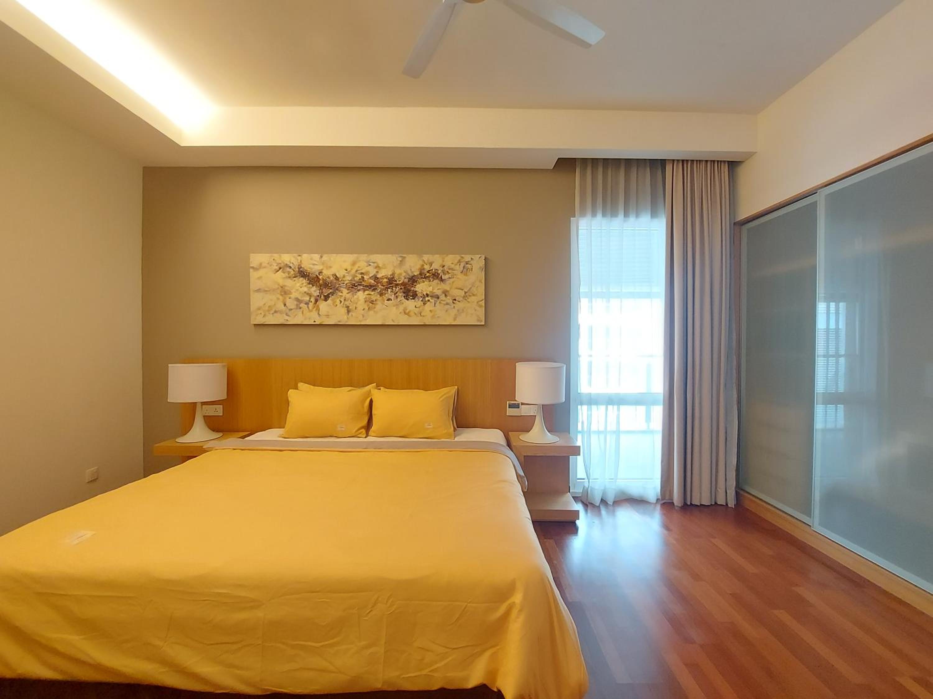 KLCC Suites 262 Bukit Bintang 4 Pax Free 1 Parking