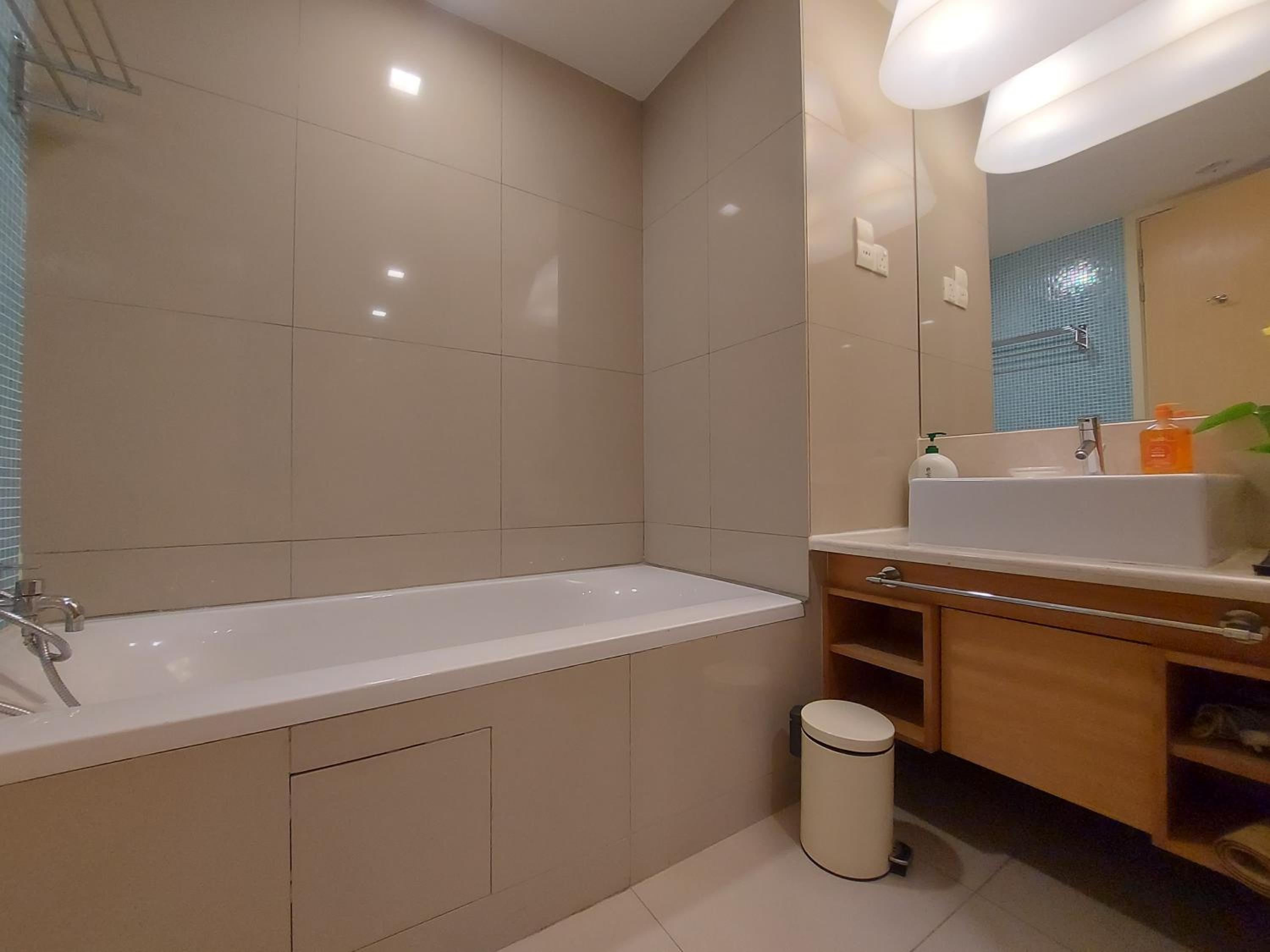 KLCC Suites 262 Bukit Bintang 4 Pax Free 1 Parking