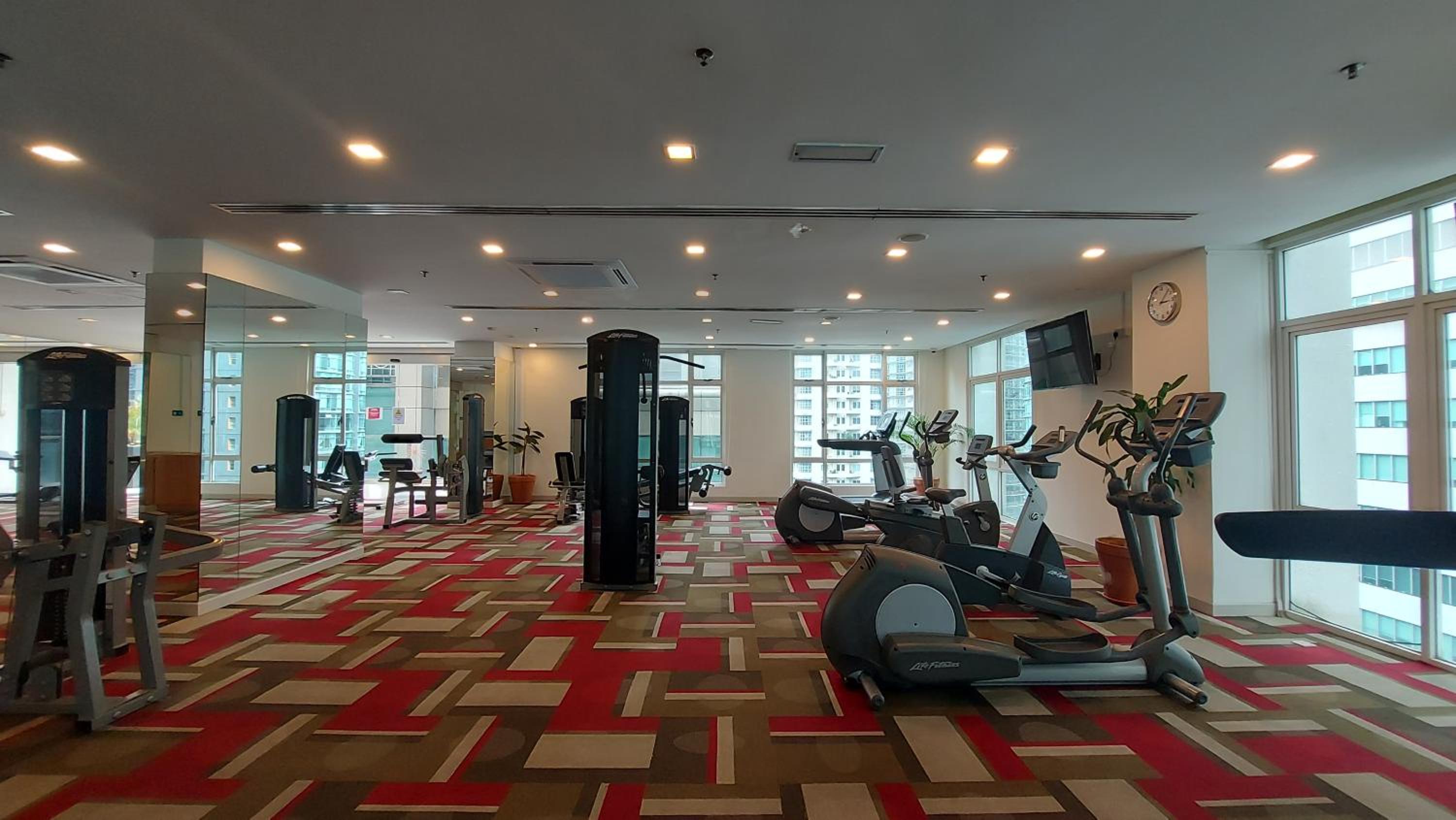 KLCC Suites 262 Bukit Bintang 4 Pax Free 1 Parking