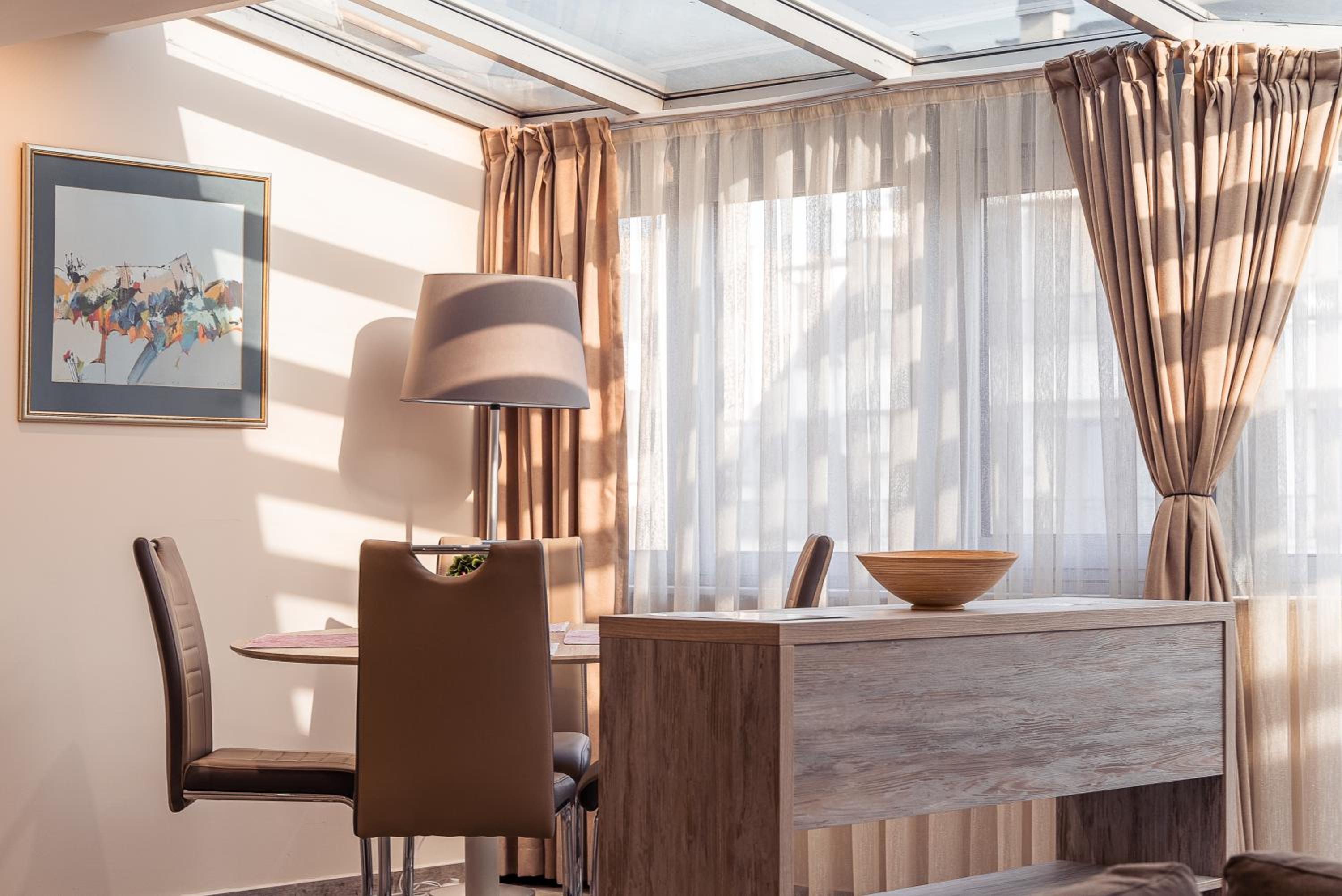 Cityscape Luxury Suites