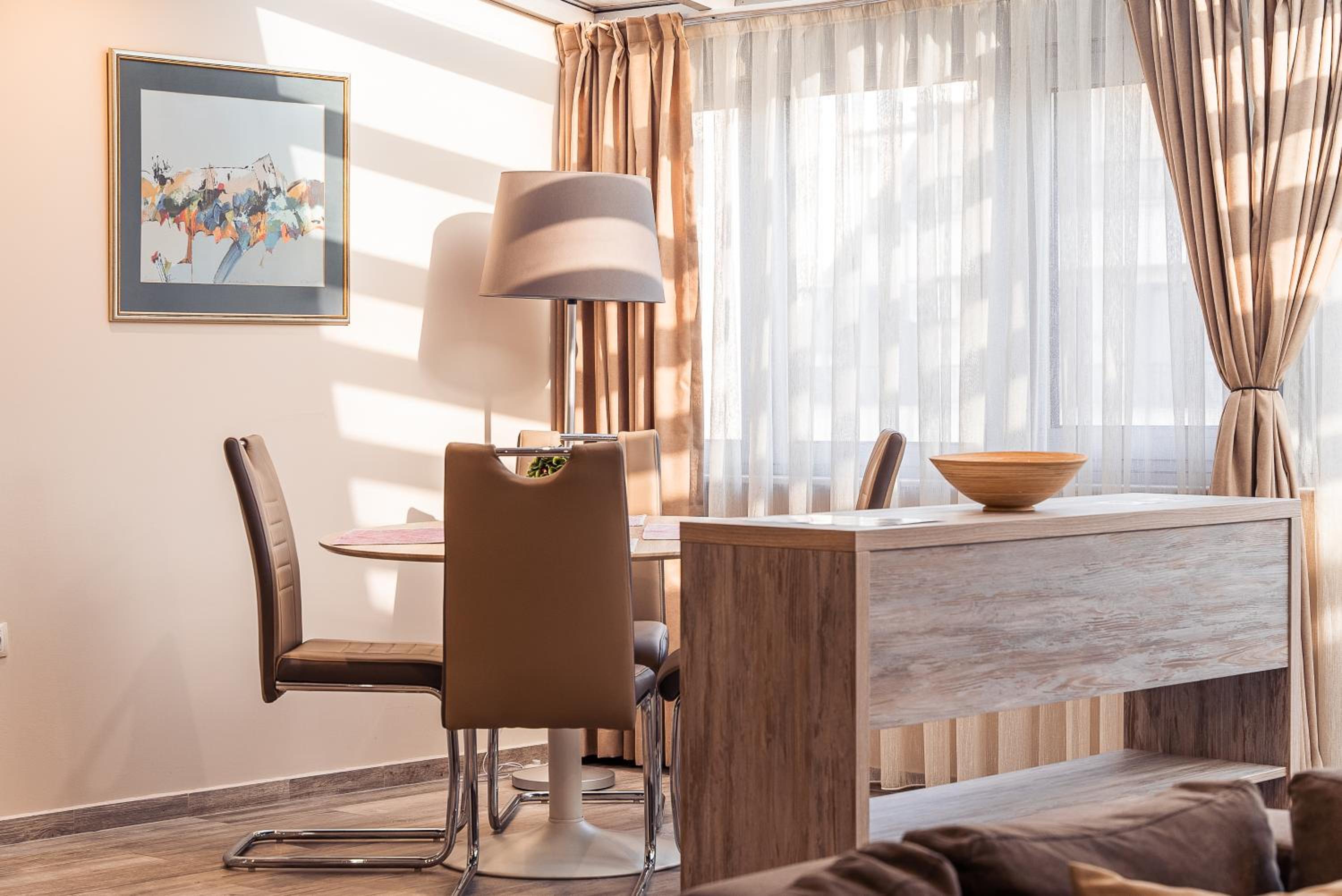 Cityscape Luxury Suites