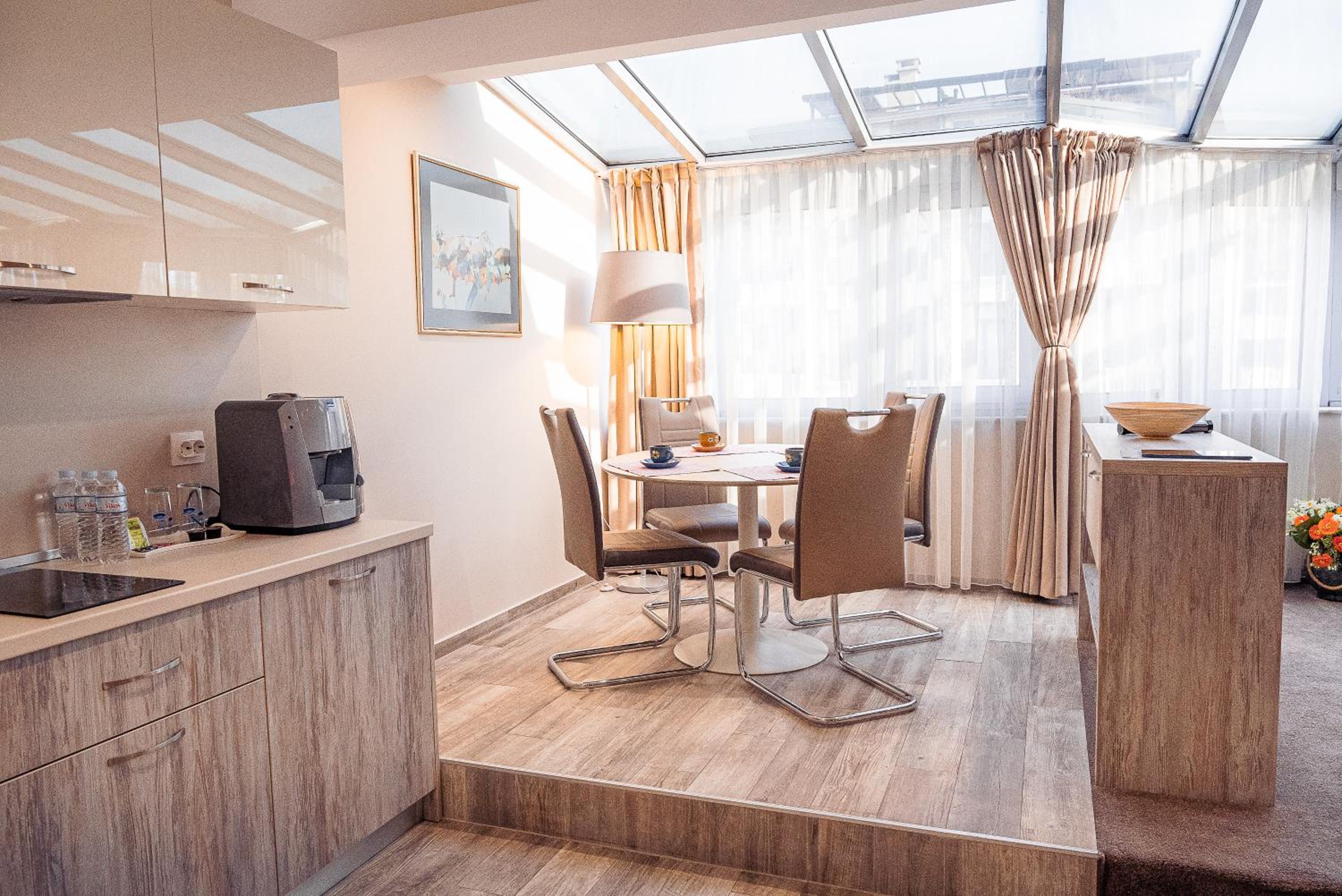 Cityscape Luxury Suites