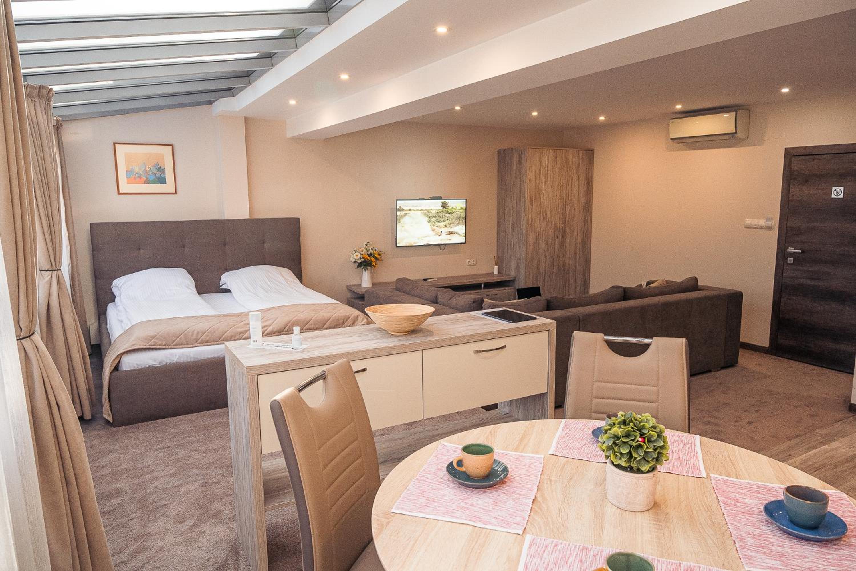 Cityscape Luxury Suites
