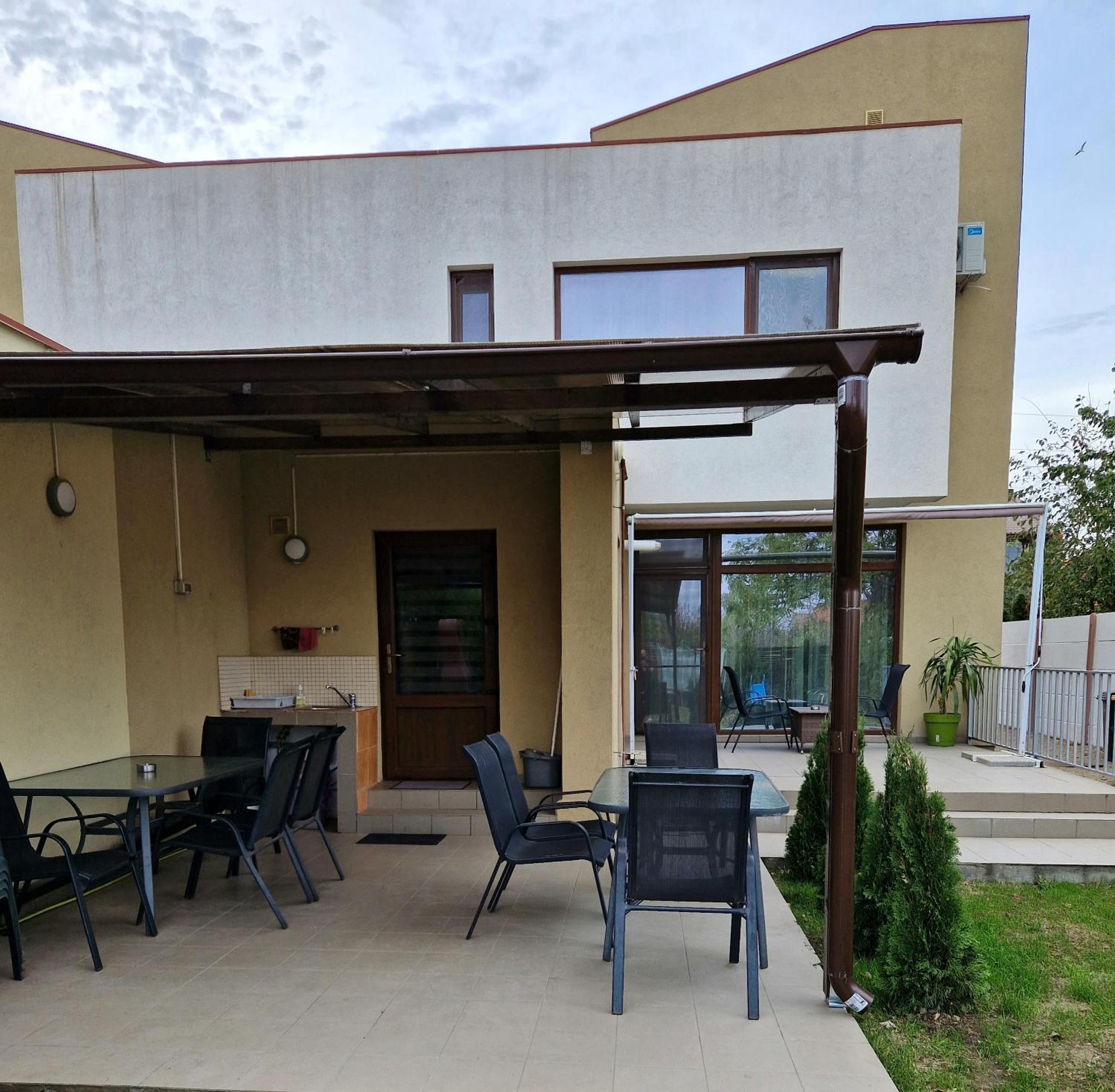 Sunny Family Vila Constanta view 3