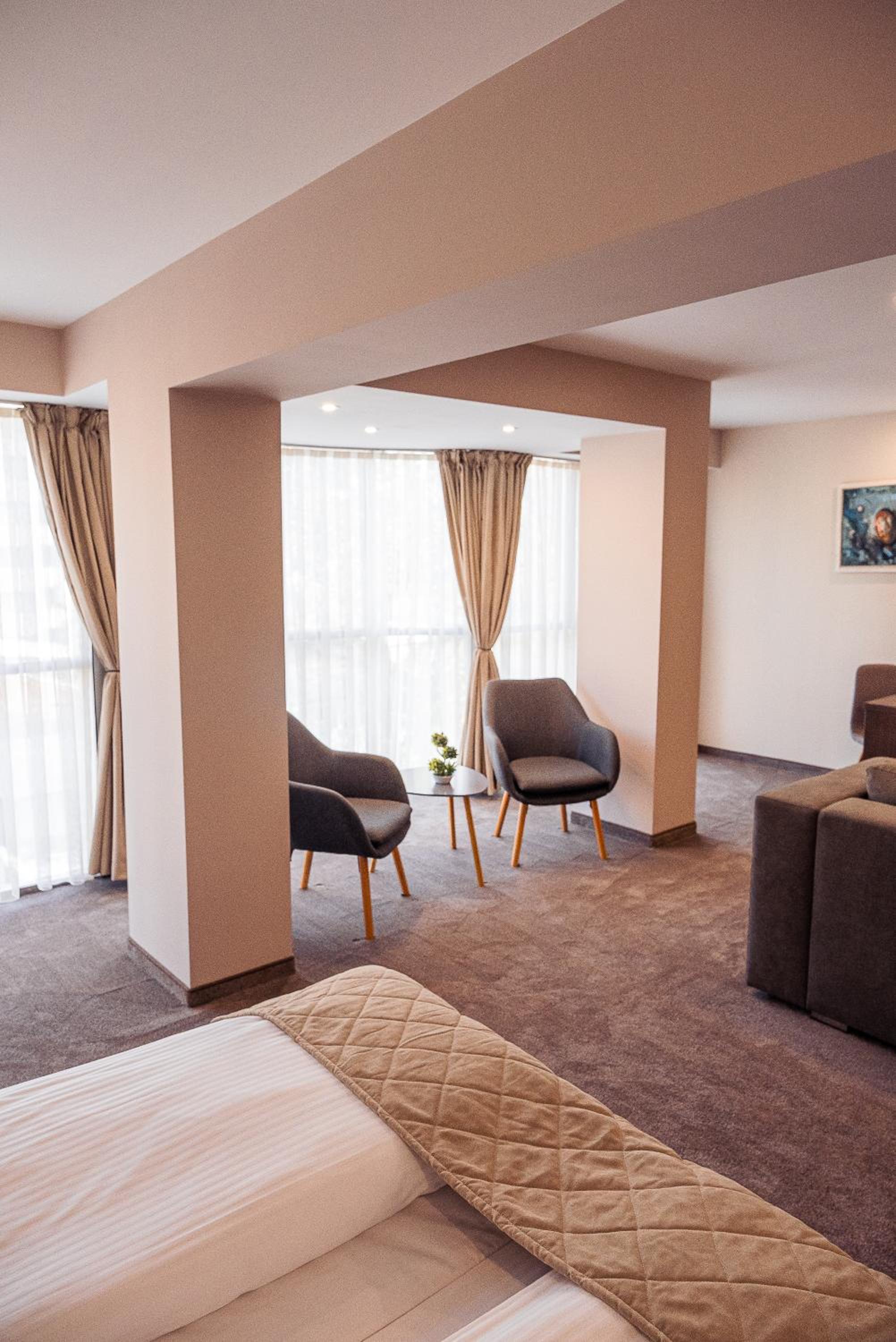 Cityscape Luxury Suites