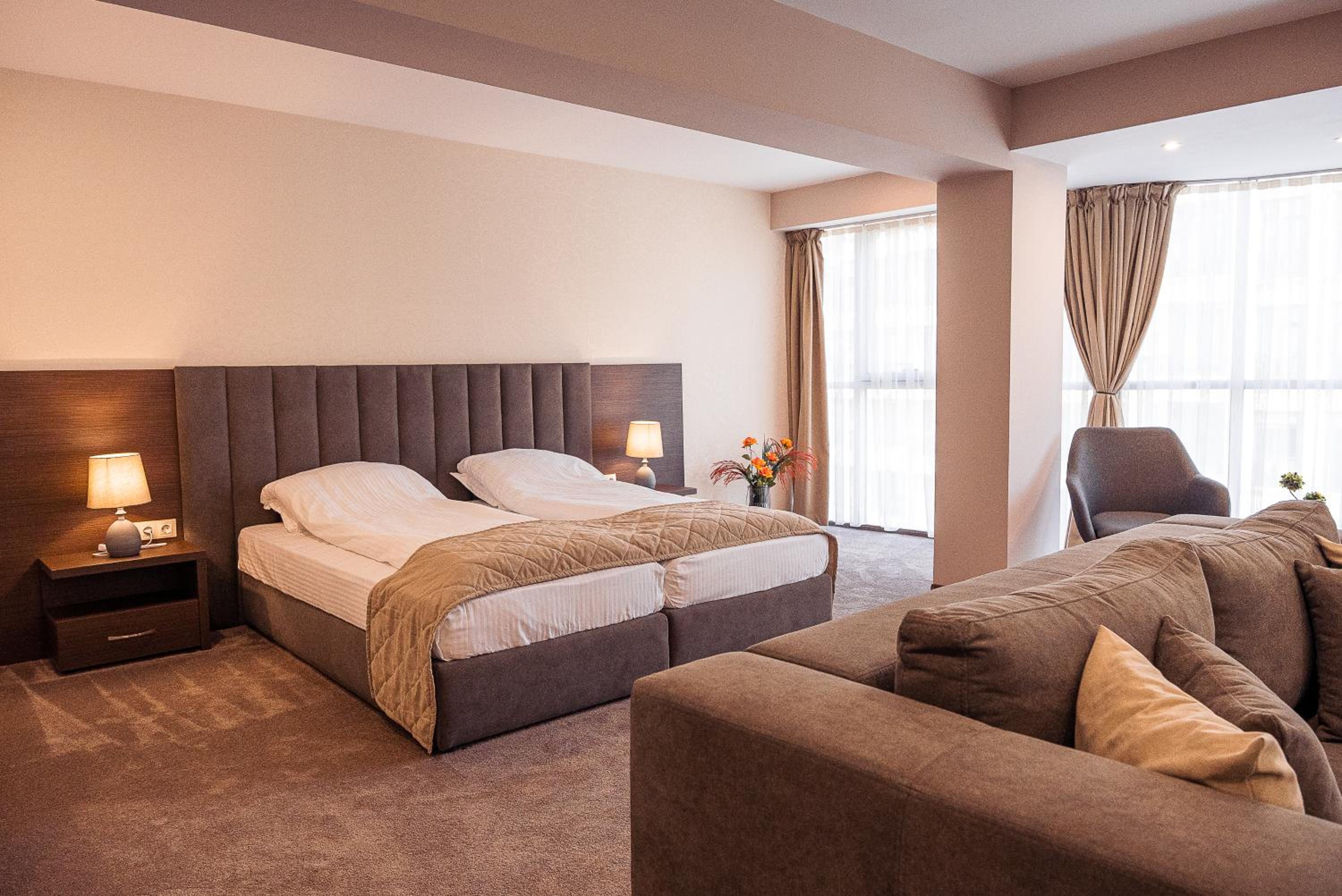 Cityscape Luxury Suites