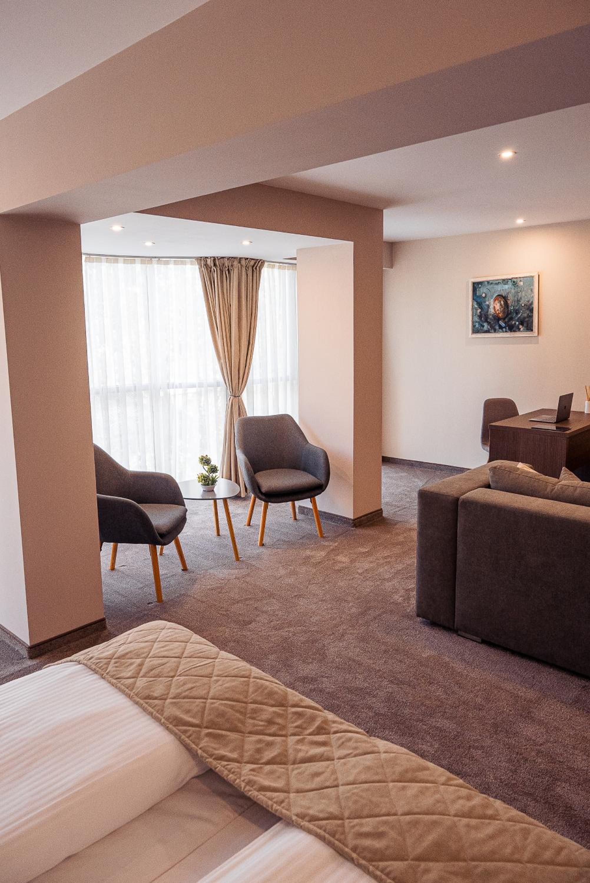 Cityscape Luxury Suites