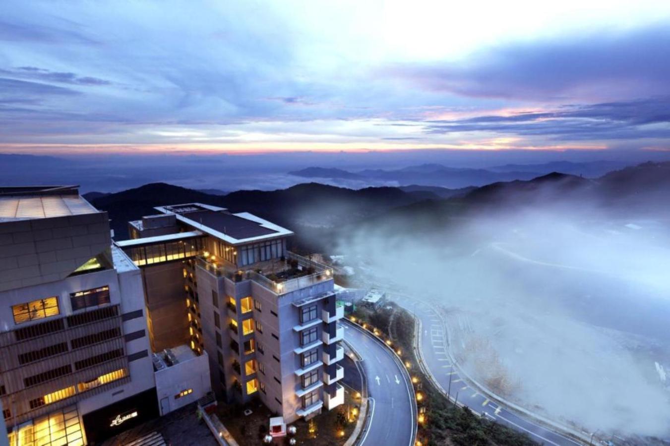 Hilltop Cloud View Genting Luxury Suite