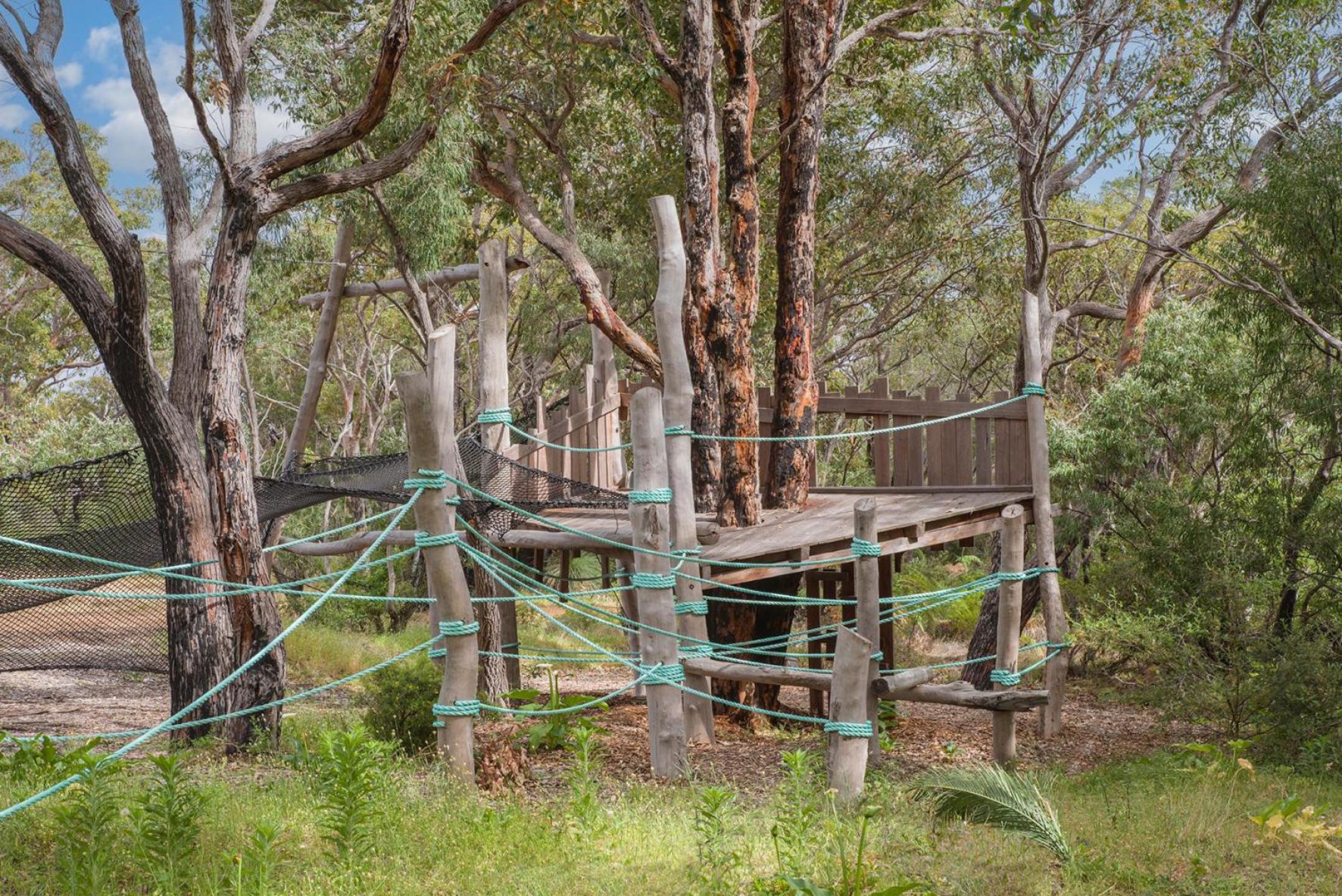 Carpe Artes -architectural bushland home, Marg Riv
