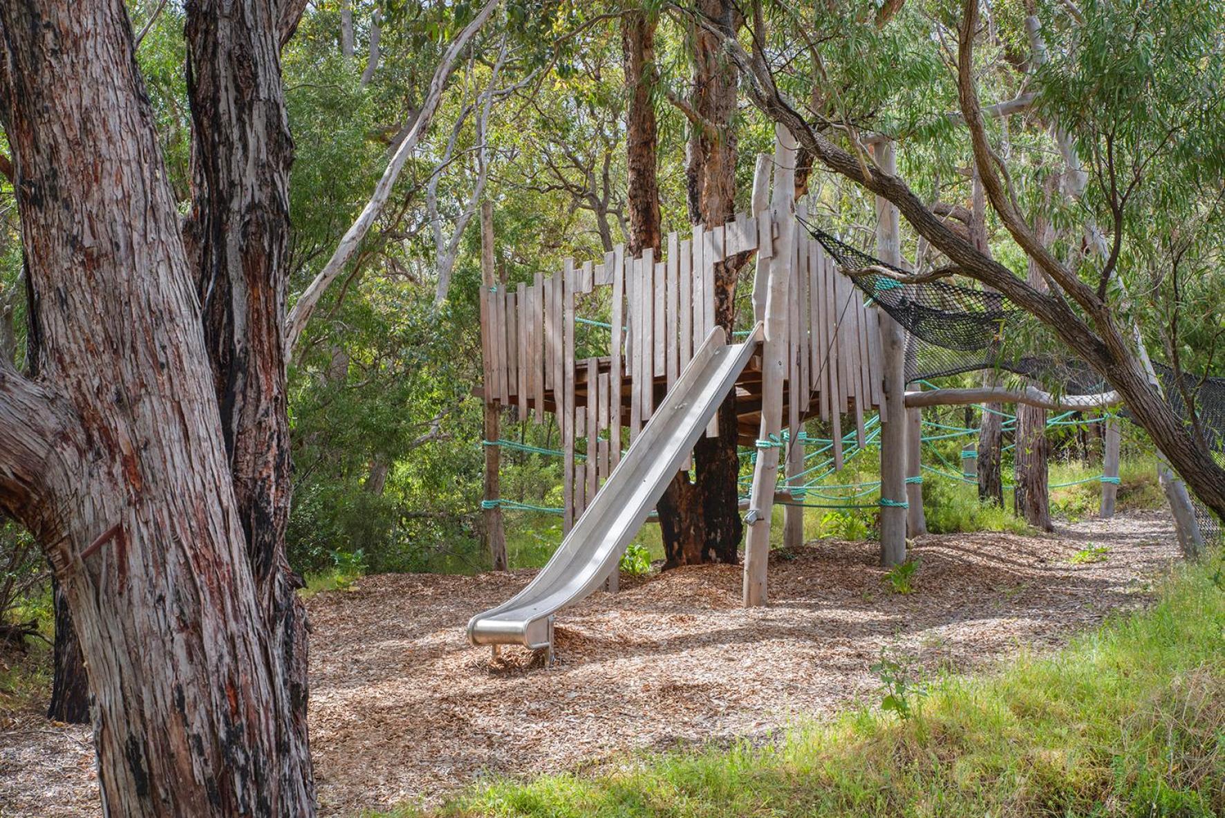 Carpe Artes -architectural bushland home, Marg Riv