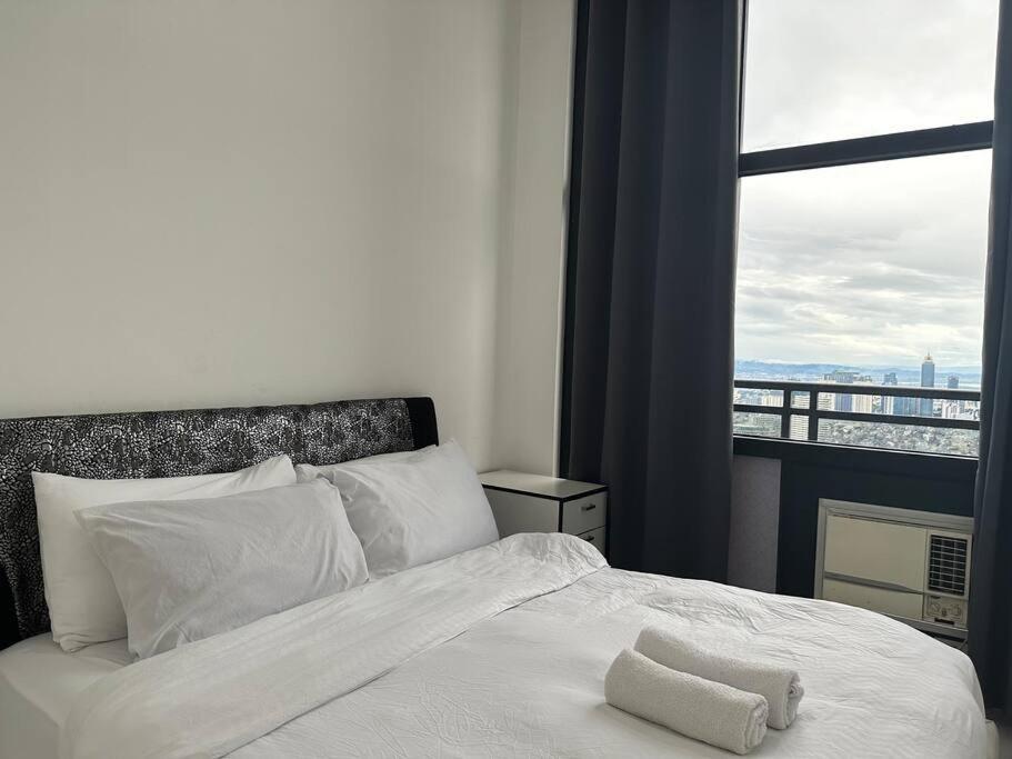 Homestyle Spacious 1 Bedroom Flat in The Gramercy Residences City View