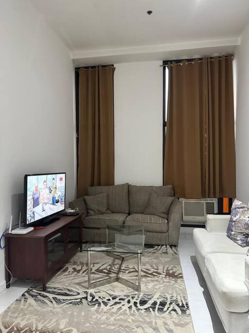 Homestyle Spacious 1 Bedroom Flat in The Gramercy Residences City View