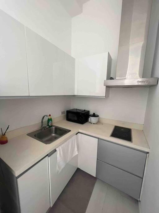 Homestyle Spacious 1 Bedroom Flat in The Gramercy Residences City View
