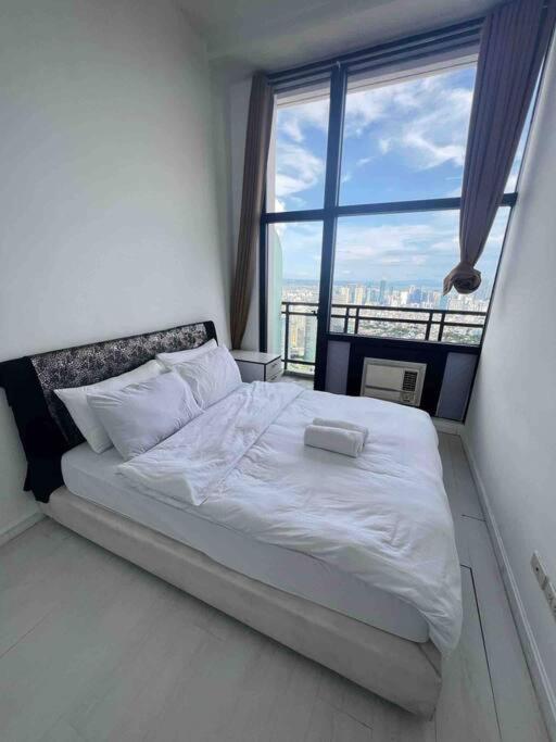 Homestyle Spacious 1 Bedroom Flat in The Gramercy Residences City View