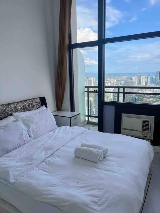 Homestyle Spacious 1 Bedroom Flat in The Gramercy Residences City View