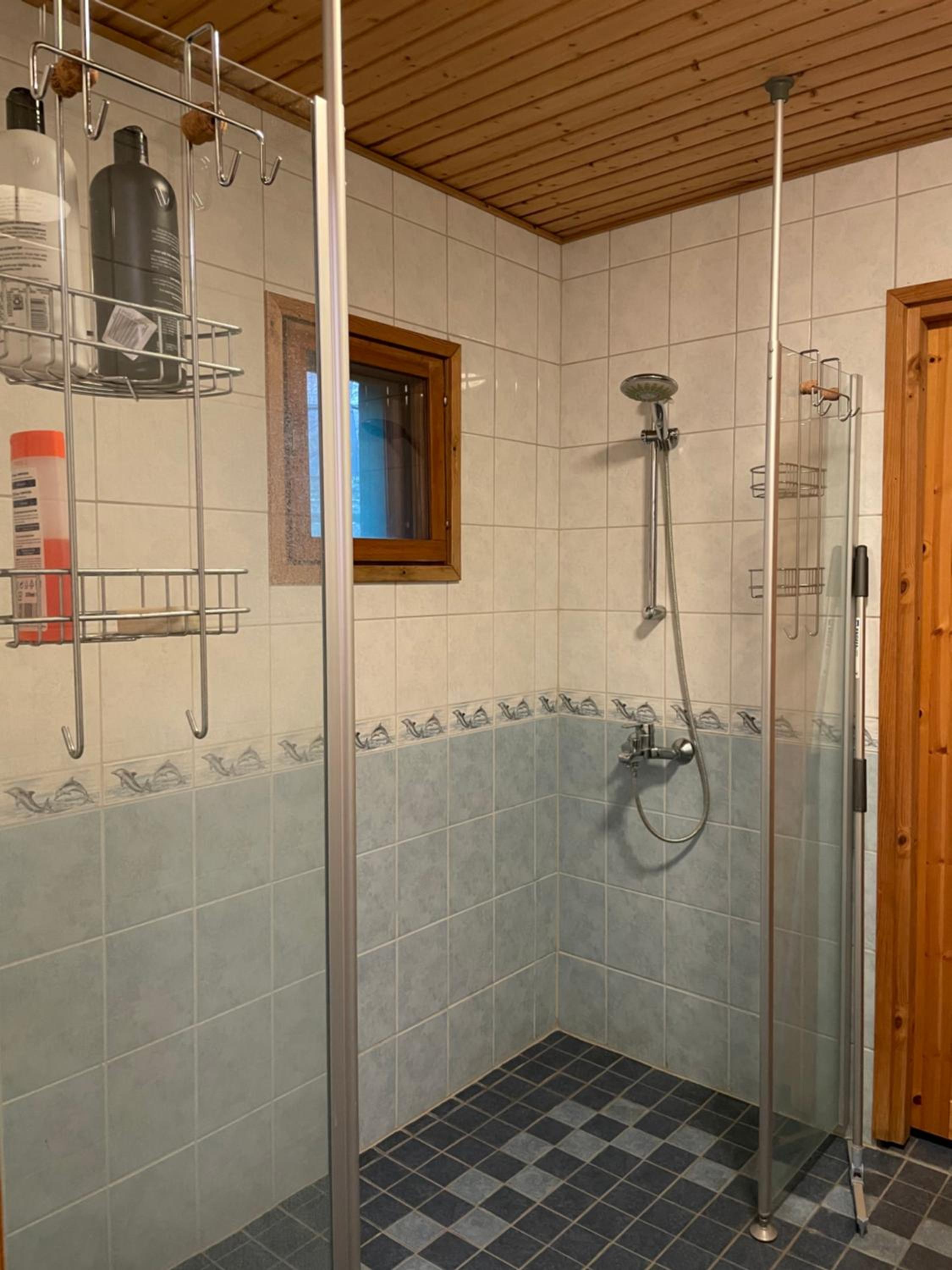 Villa Salir - bedroom, kitchen and bathroom