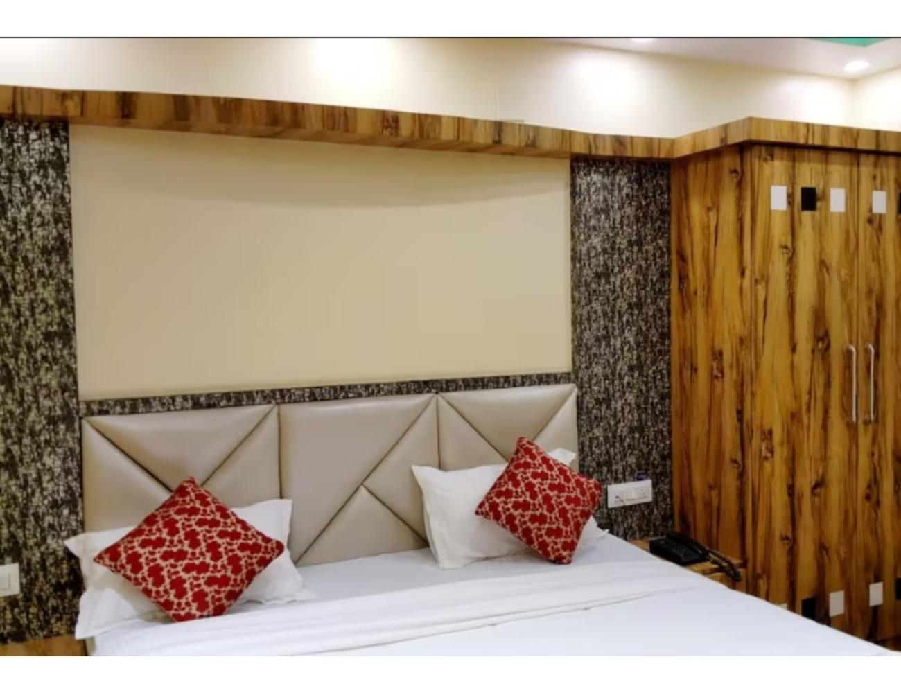 Hotel RREAMSO International, Muzaffarpur