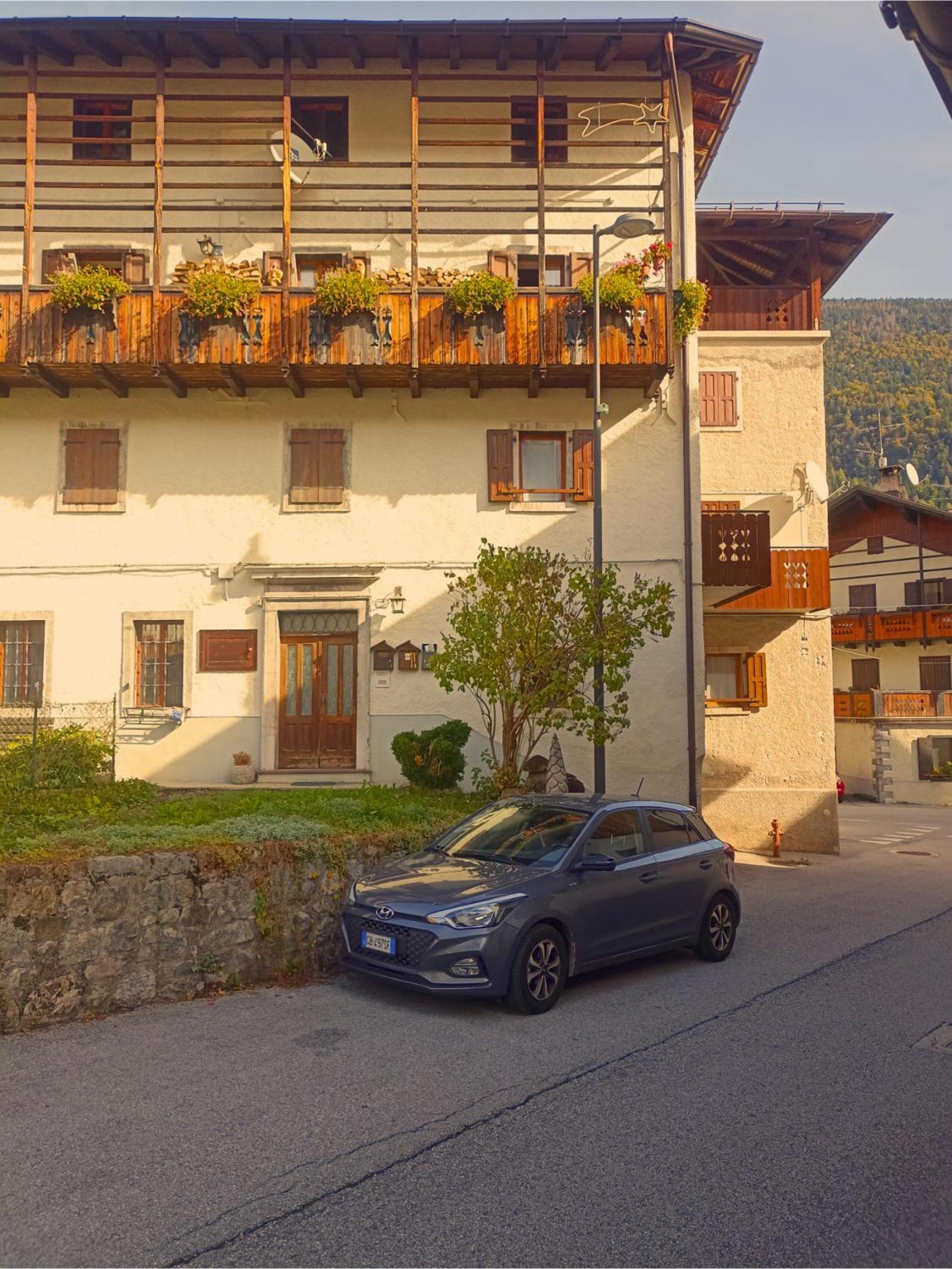Casa Colibrì - a few steps from the ski slopes view 2