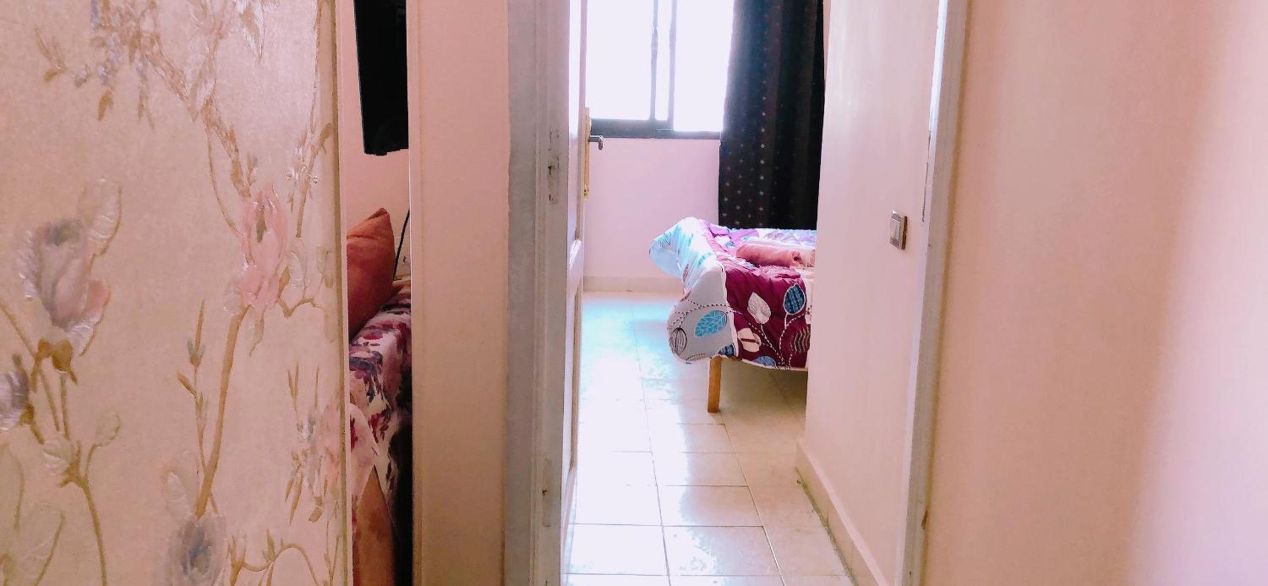 Cozy Apartment in Maadi ring road with smart TV