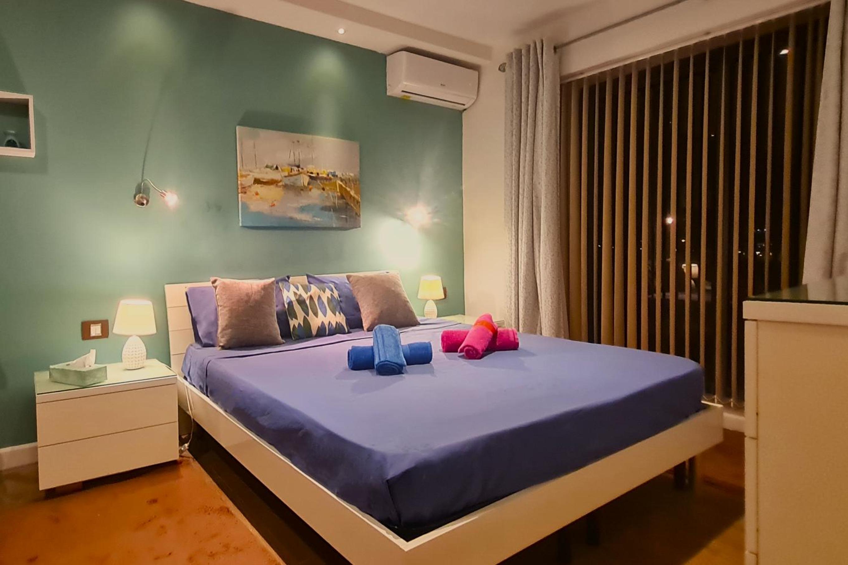 Unobstructred seaviews, 2BR, Kingbeds, Fully ACd view 2