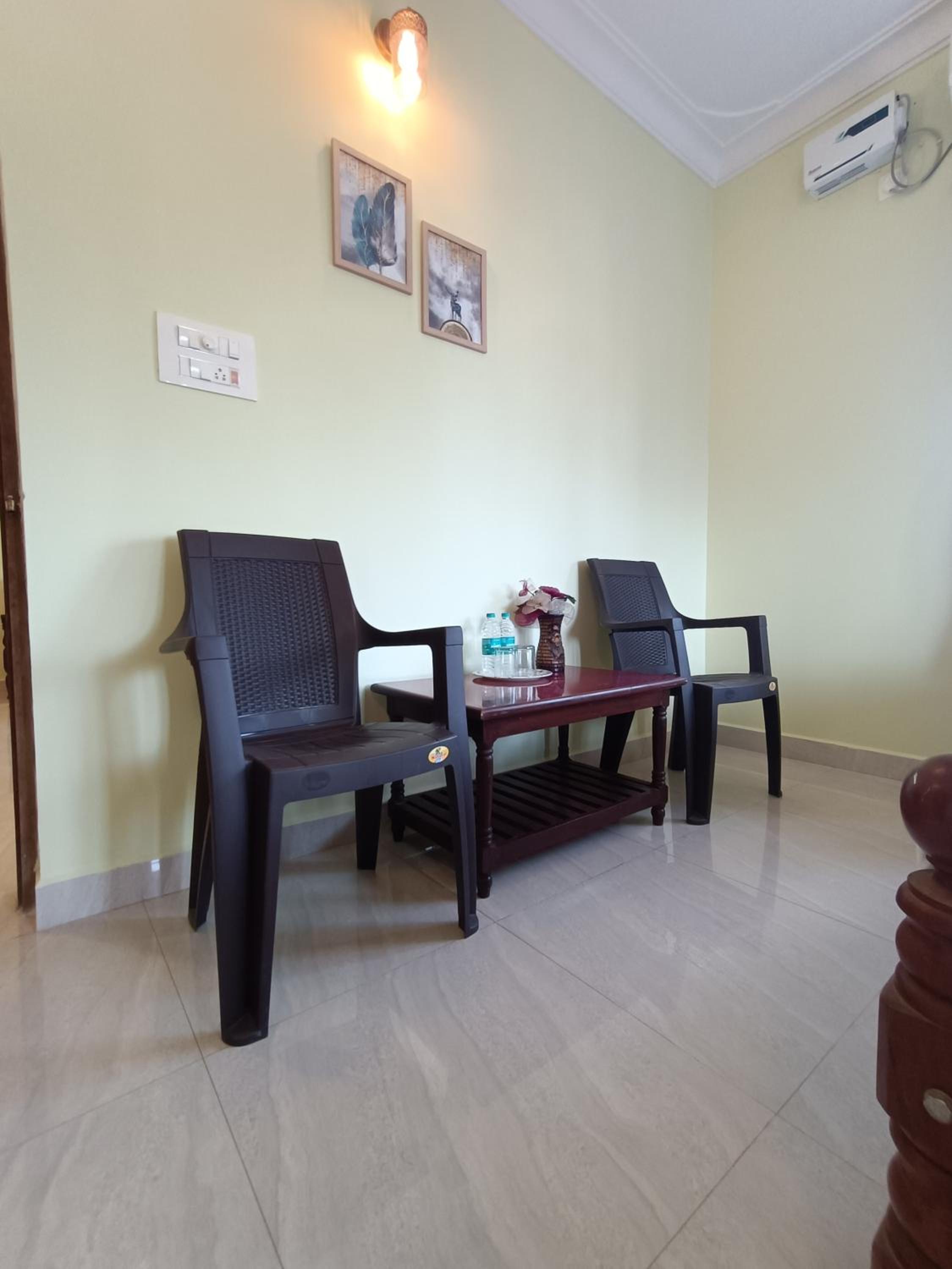 Pappa's Guest House