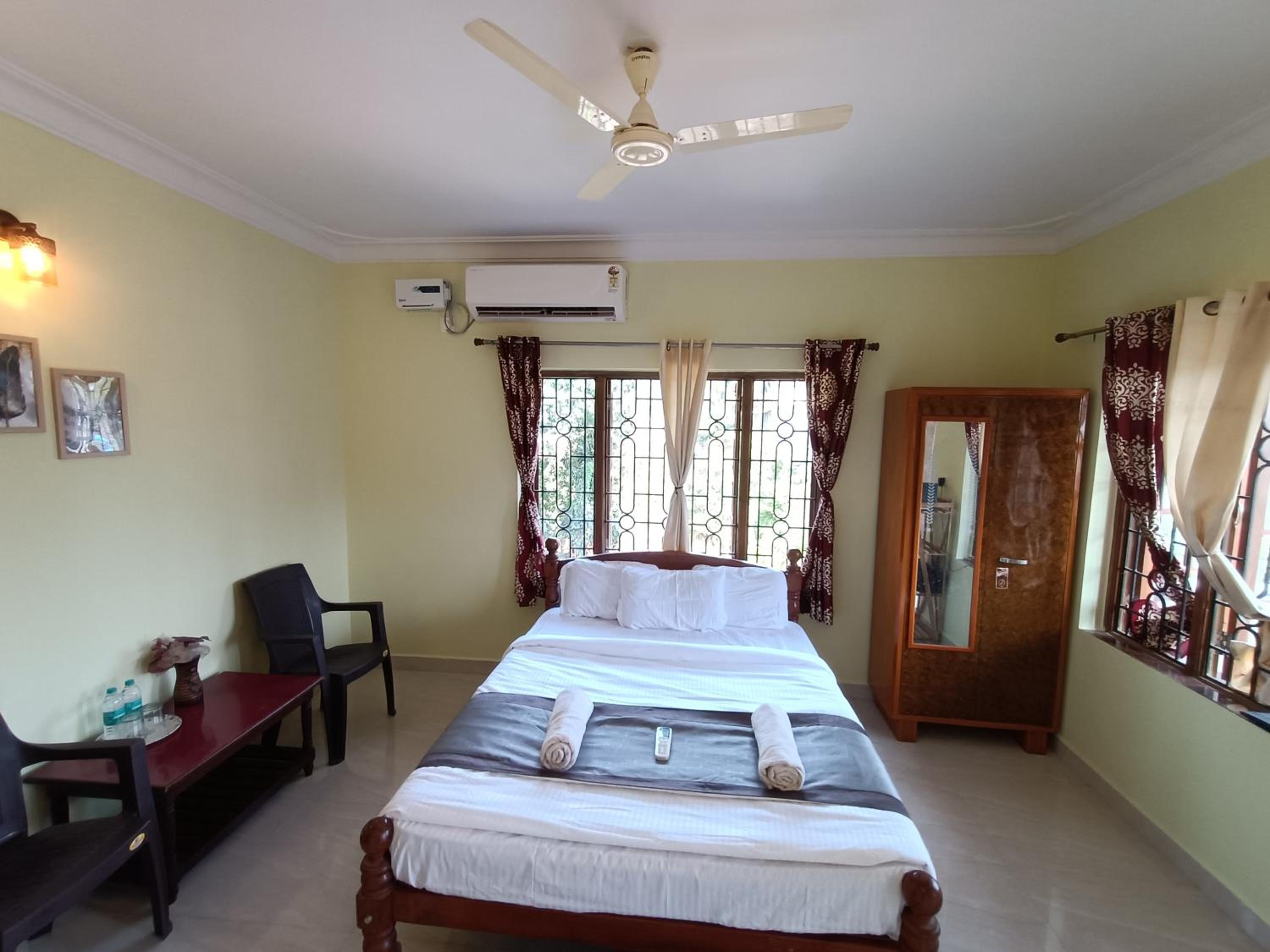 Pappa's Guest House