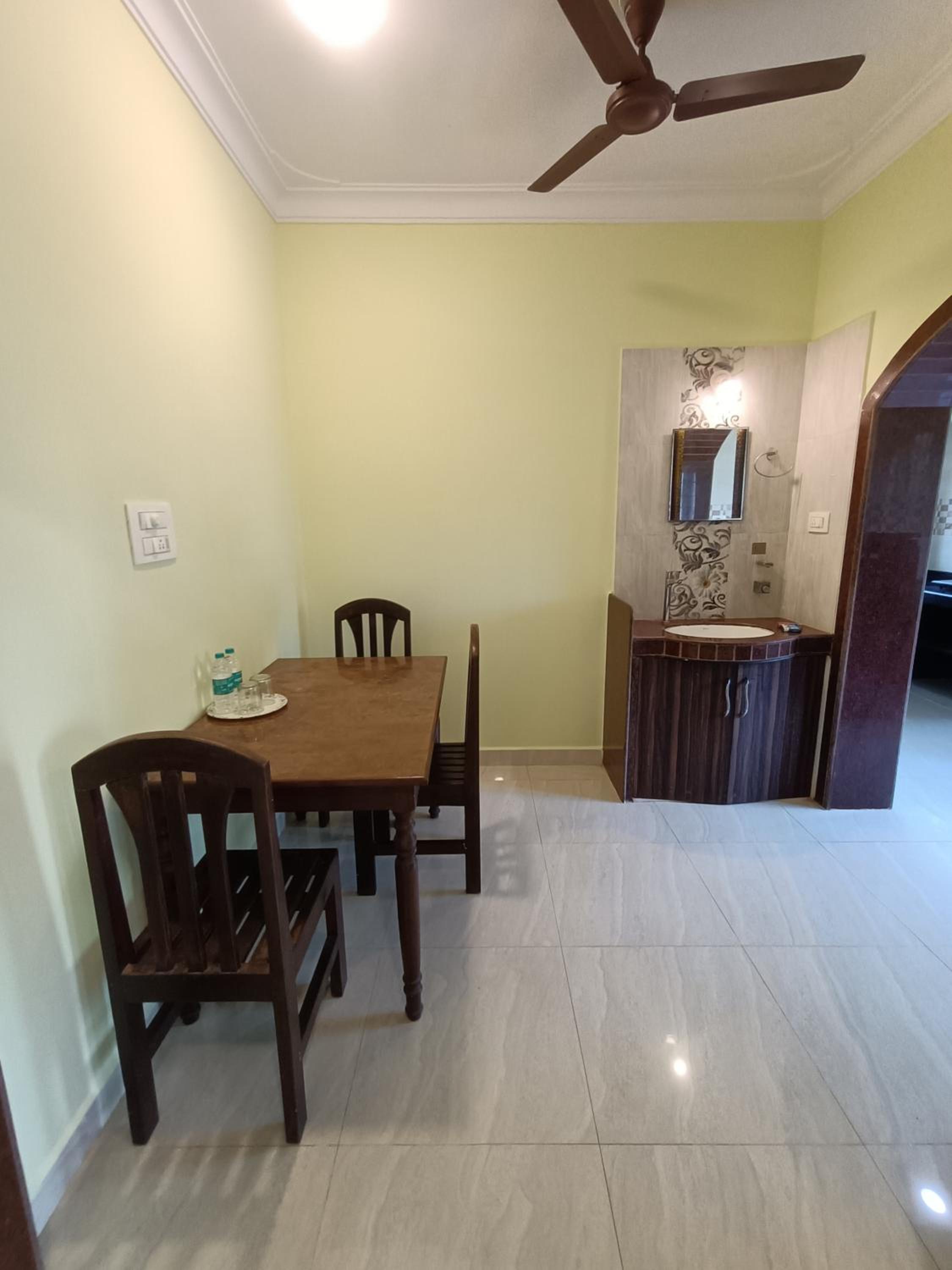 Pappa's Guest House