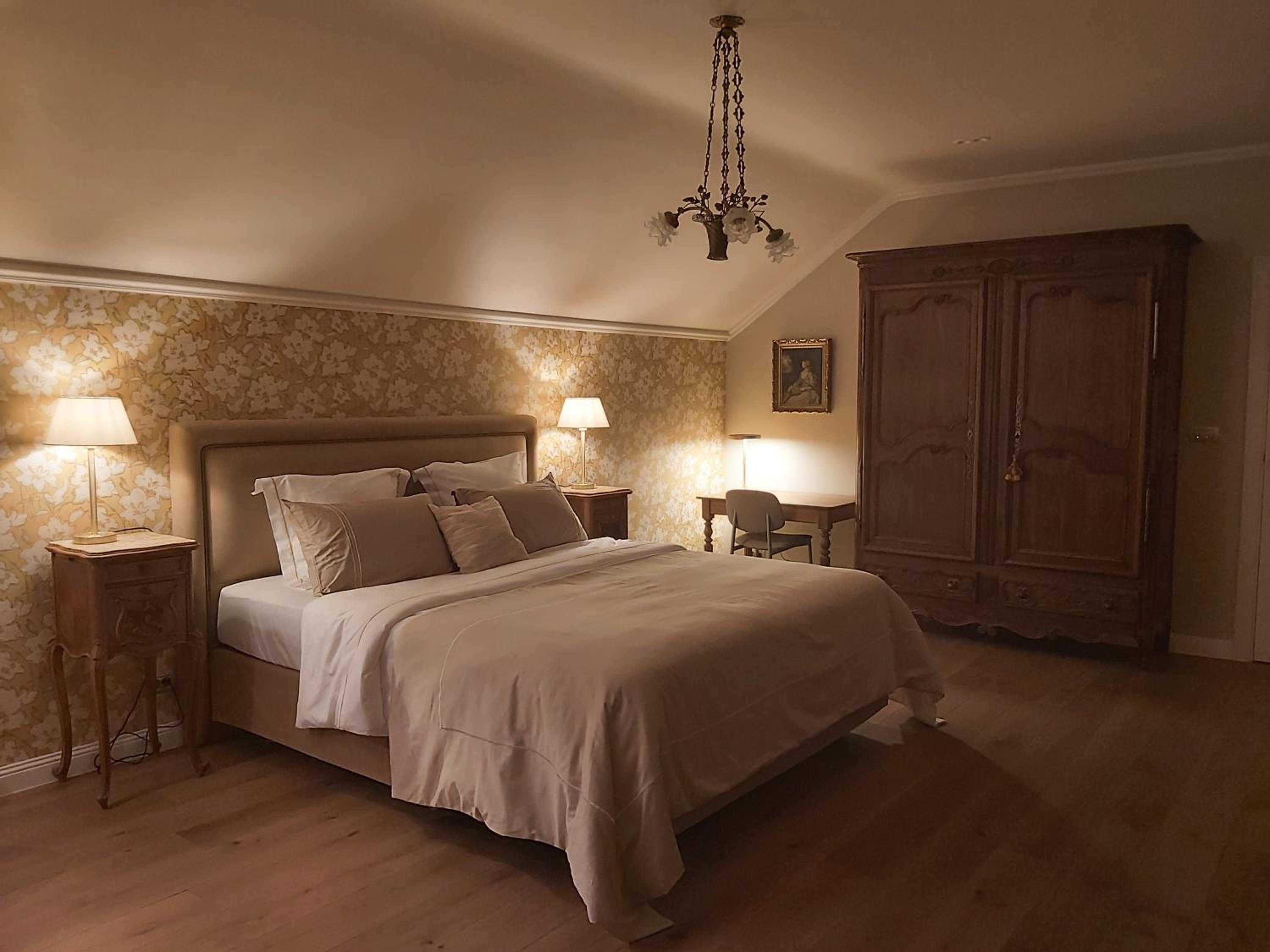 B&B Asmara