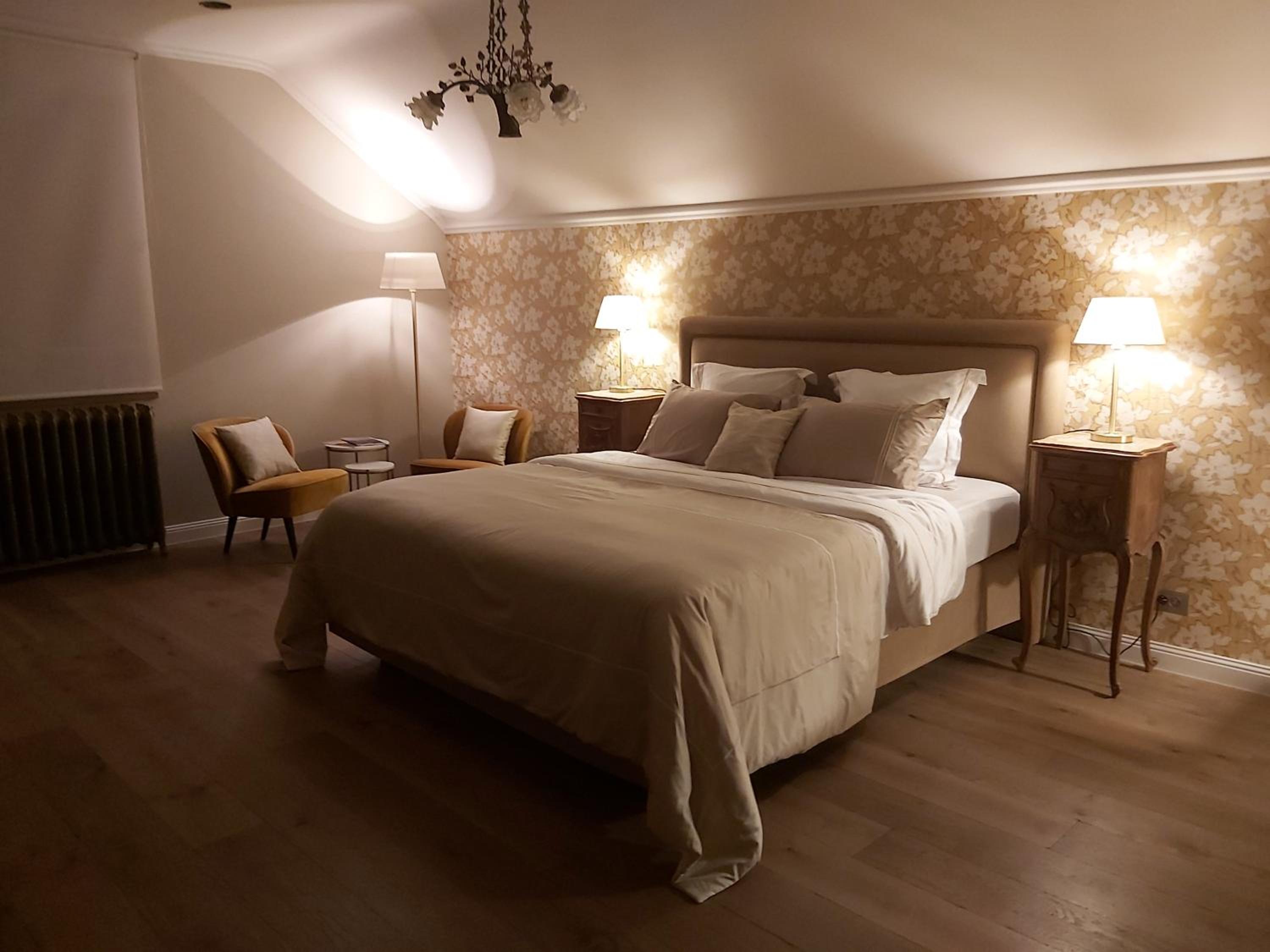 B&B Asmara