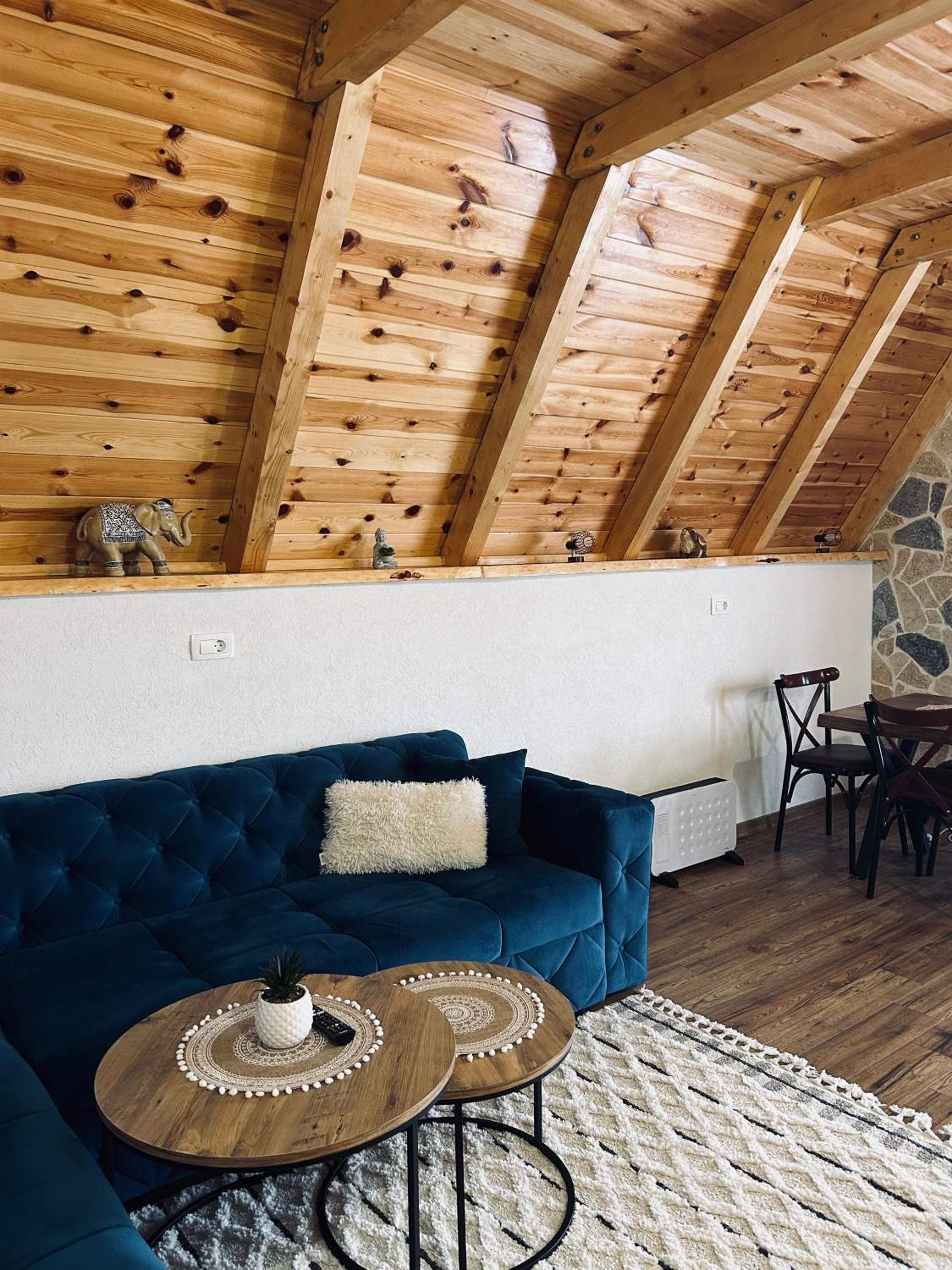 Nomad Lodge Zminica view 2