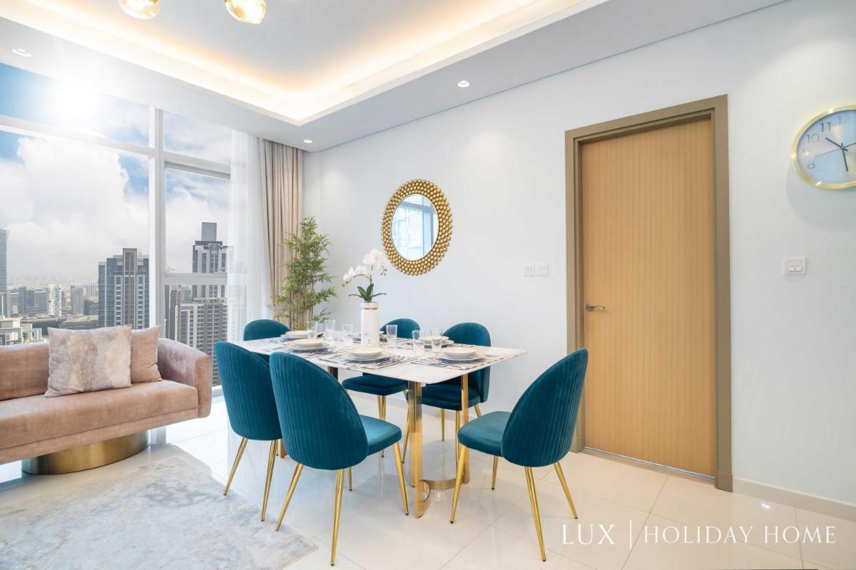 LUX The Paramount Sea View Suite