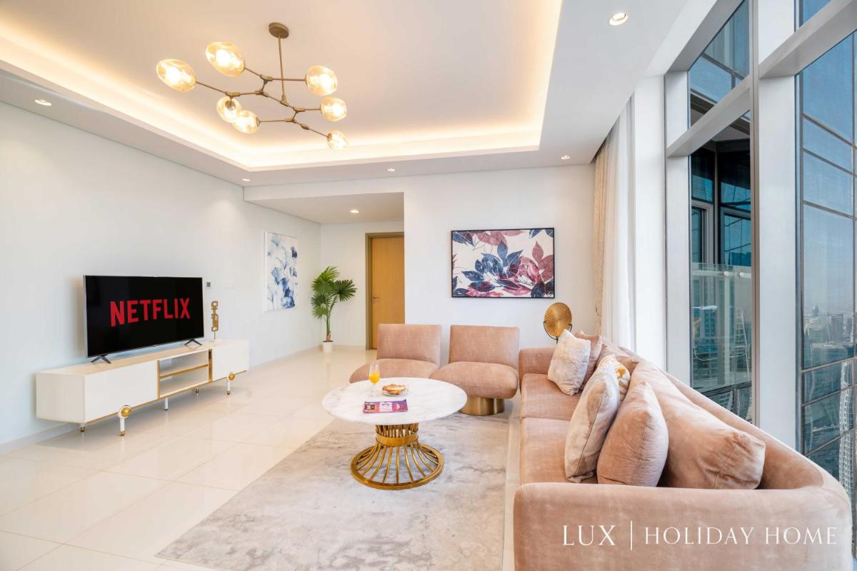 LUX The Paramount Sea View Suite