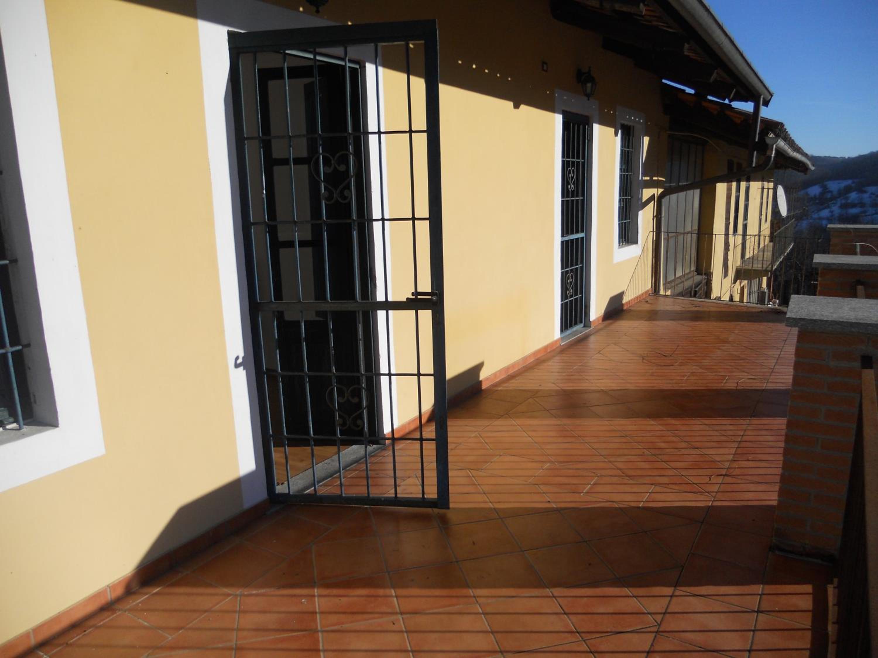 Casale immerso nel bosco a Casalborgone con piscina all'aperto view 3