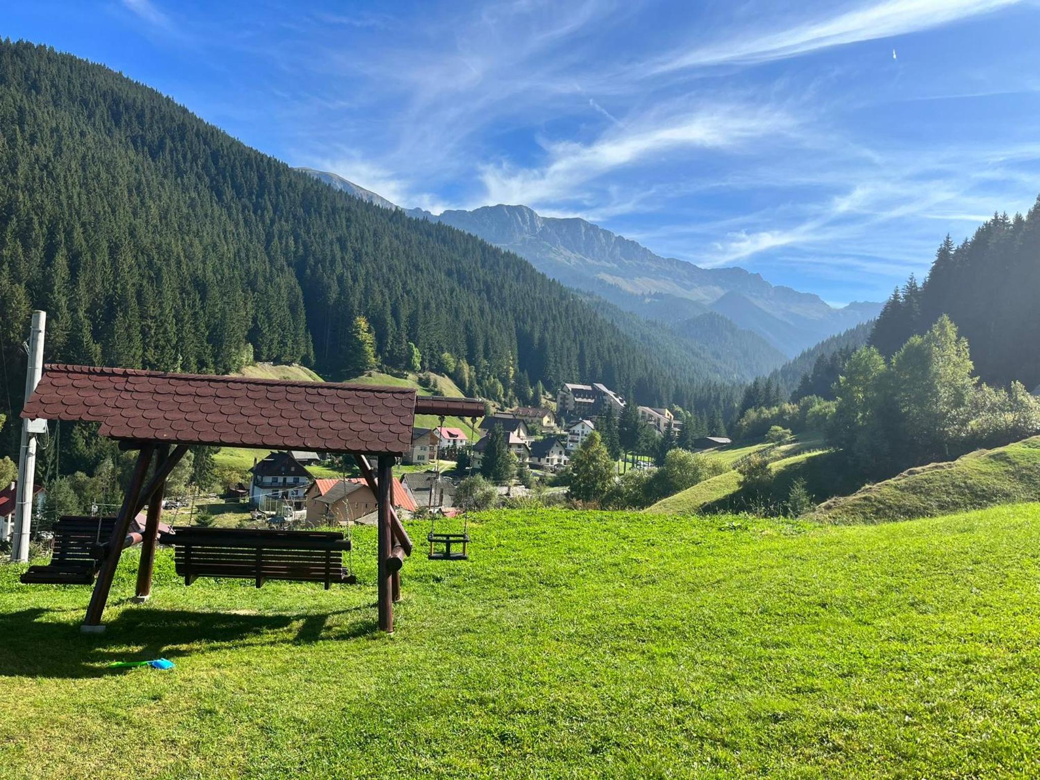 Matei Moieciu De Sus view 5