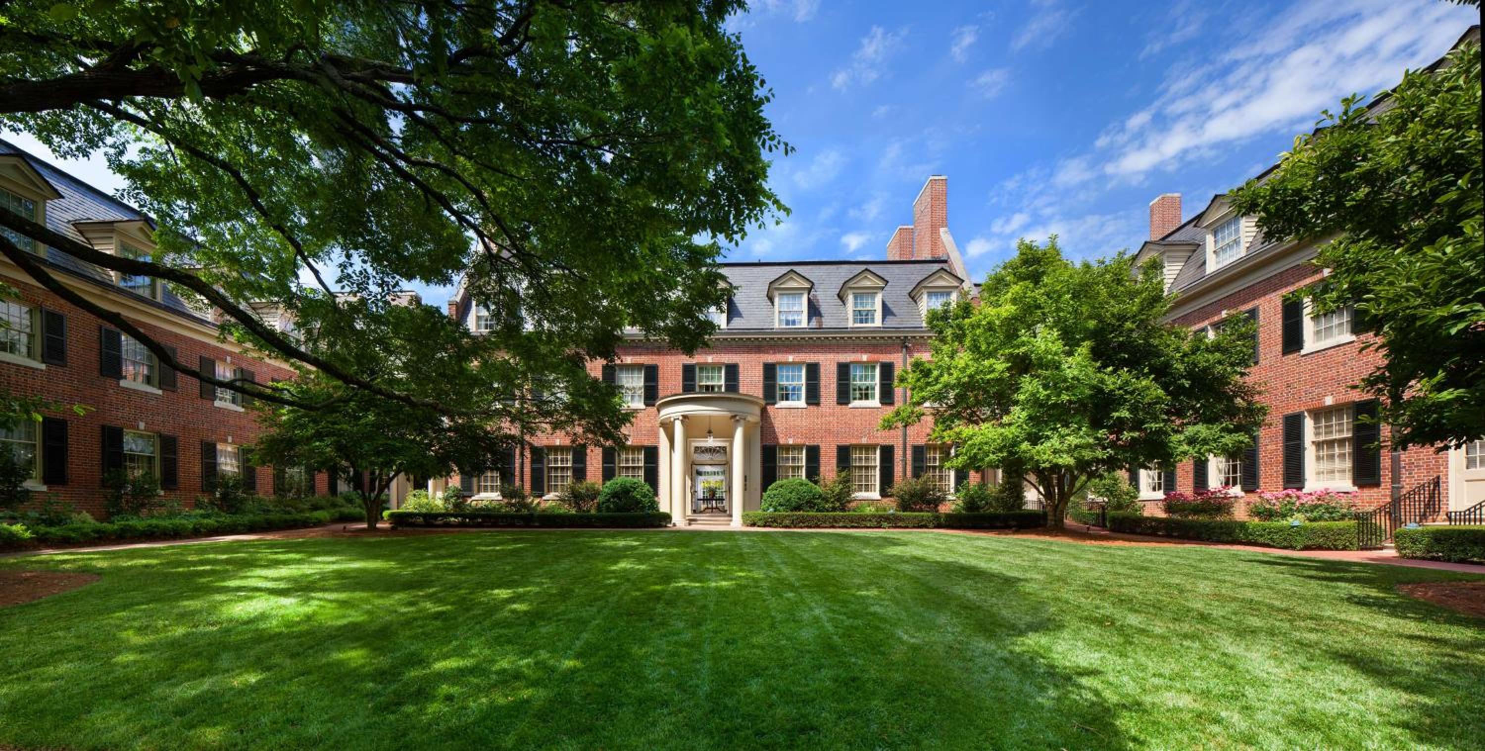 Hotel The Carolina Inn, a Destination by Hyatt Hotel - Image 1