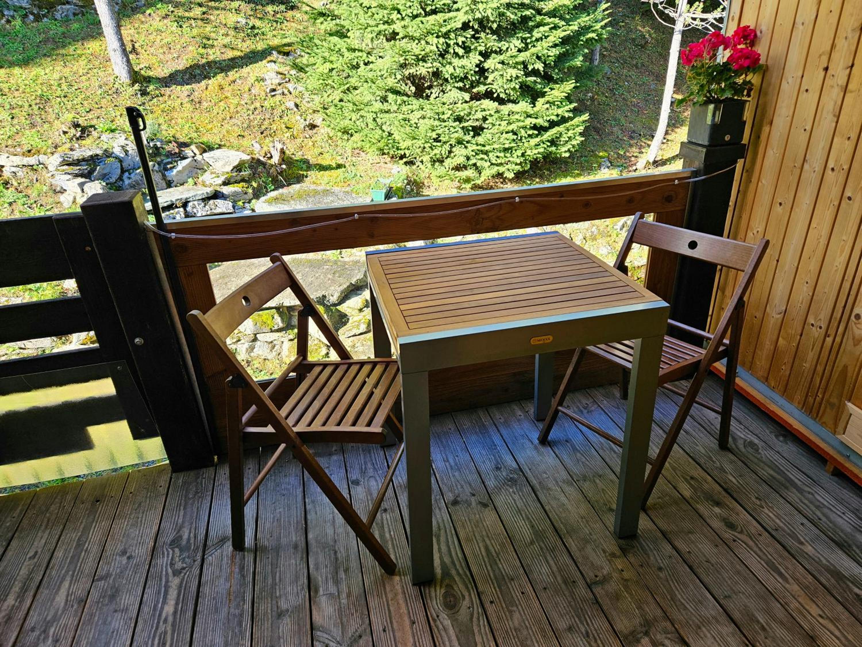Gemütliche FeWo mit Sauna inmitten der Berge